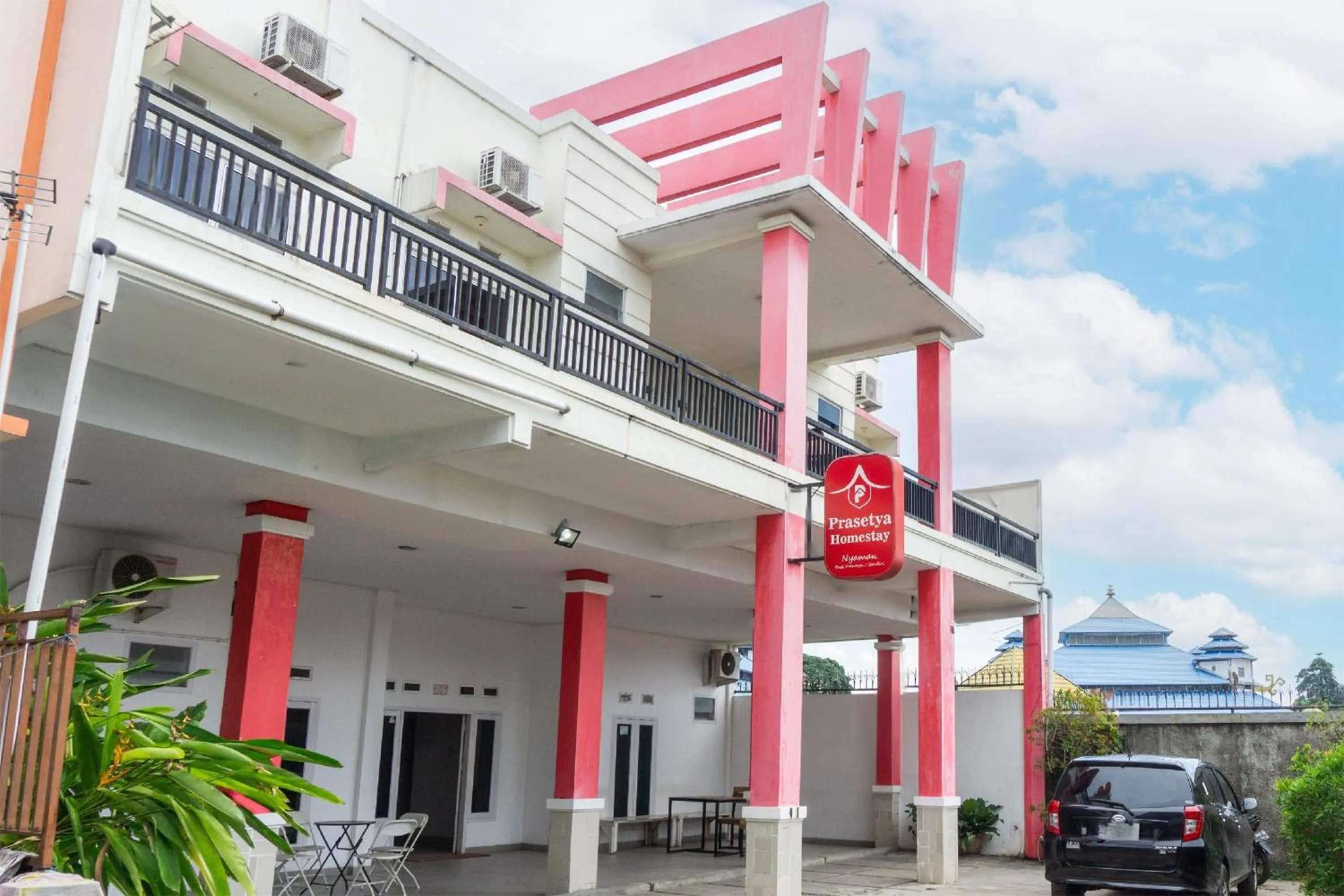 Facade/entrance in Hotel O Rajabasa Near Universitas Lampung Formerly Hotel Prasetya