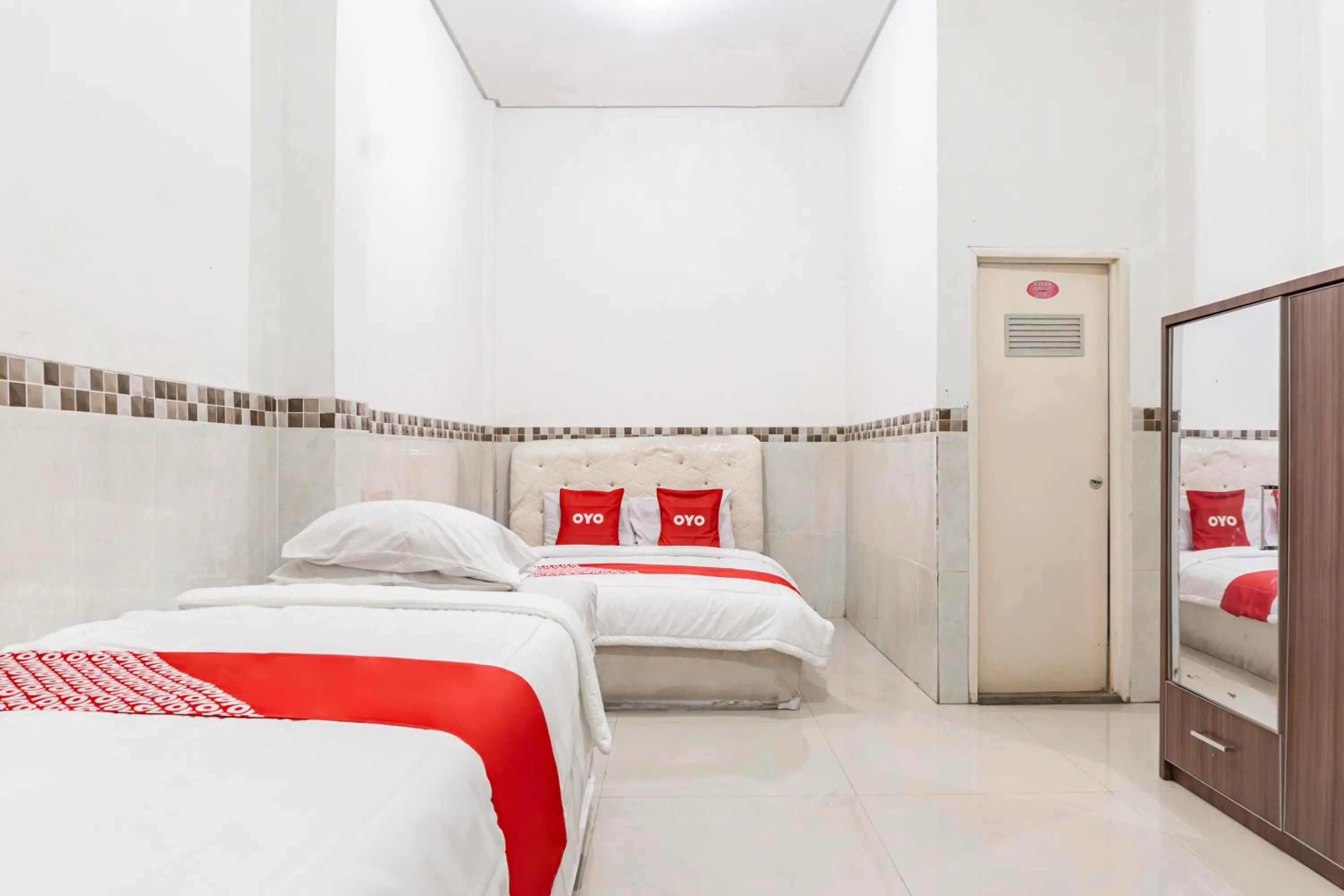 Photo of the whole room, Bed in Hotel O Rajabasa Near Universitas Lampung Formerly Hotel Prasetya