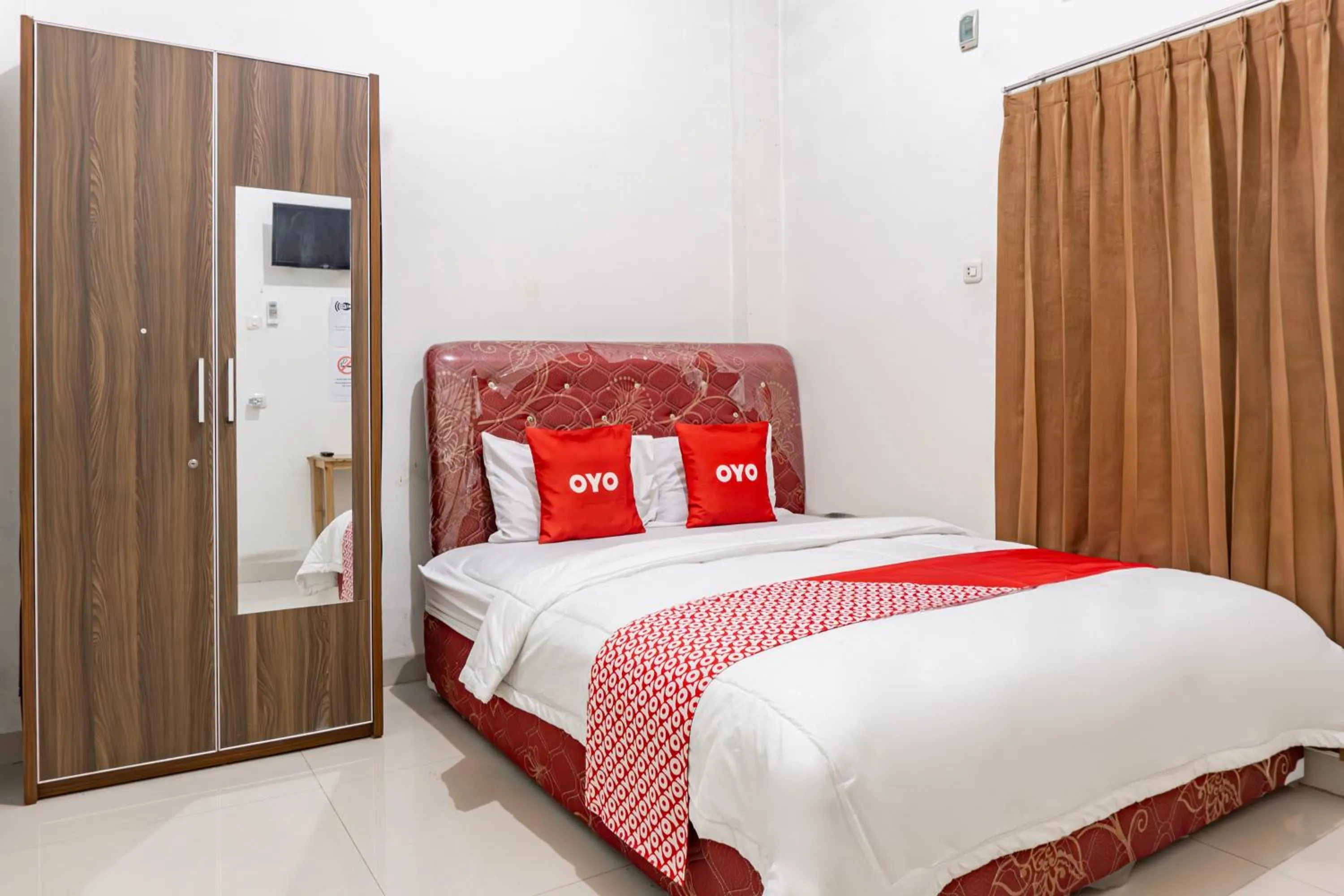 Photo of the whole room, Bed in Hotel O Rajabasa Near Universitas Lampung Formerly Hotel Prasetya