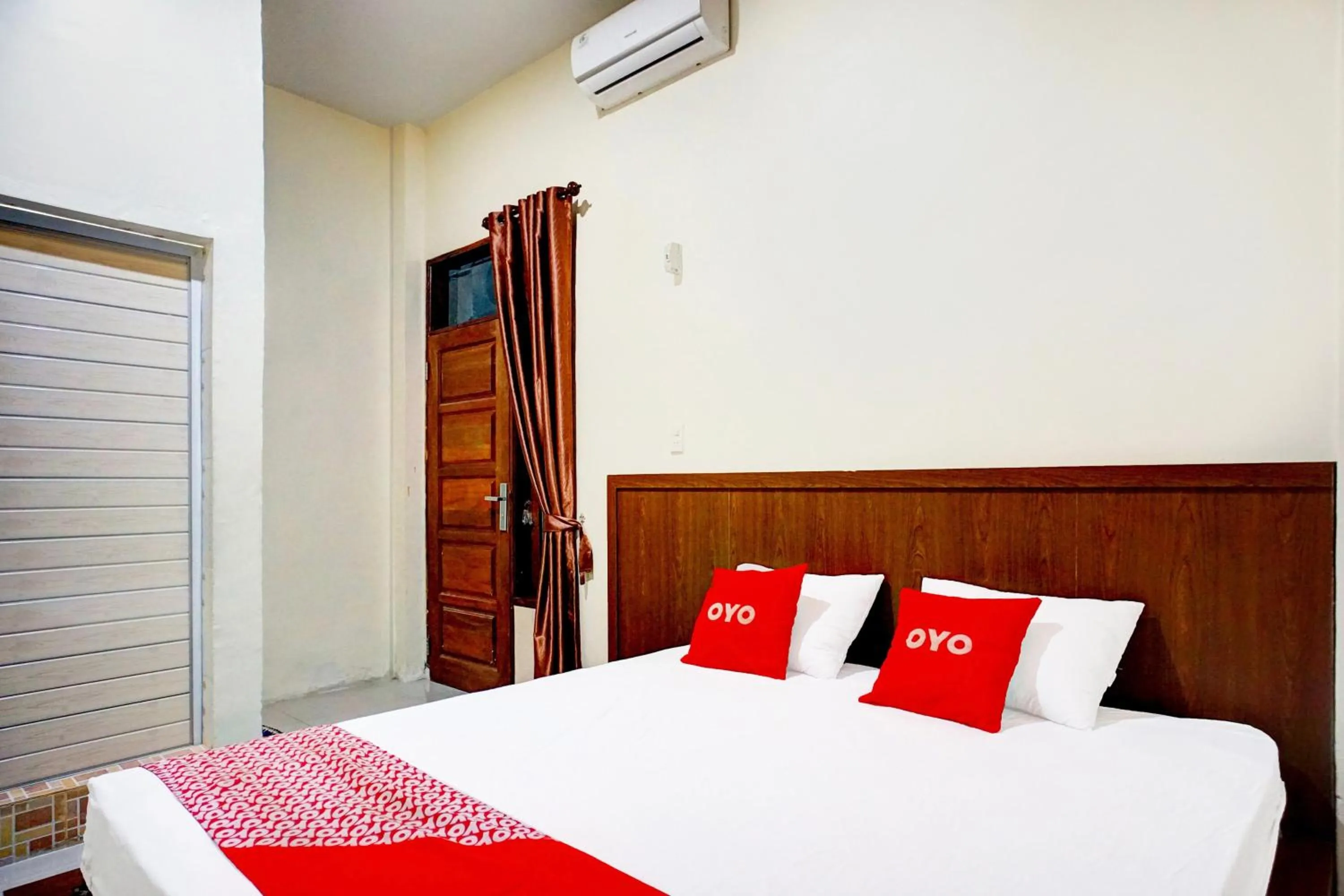 Bedroom, Bed in Hotel O P&g Guest House