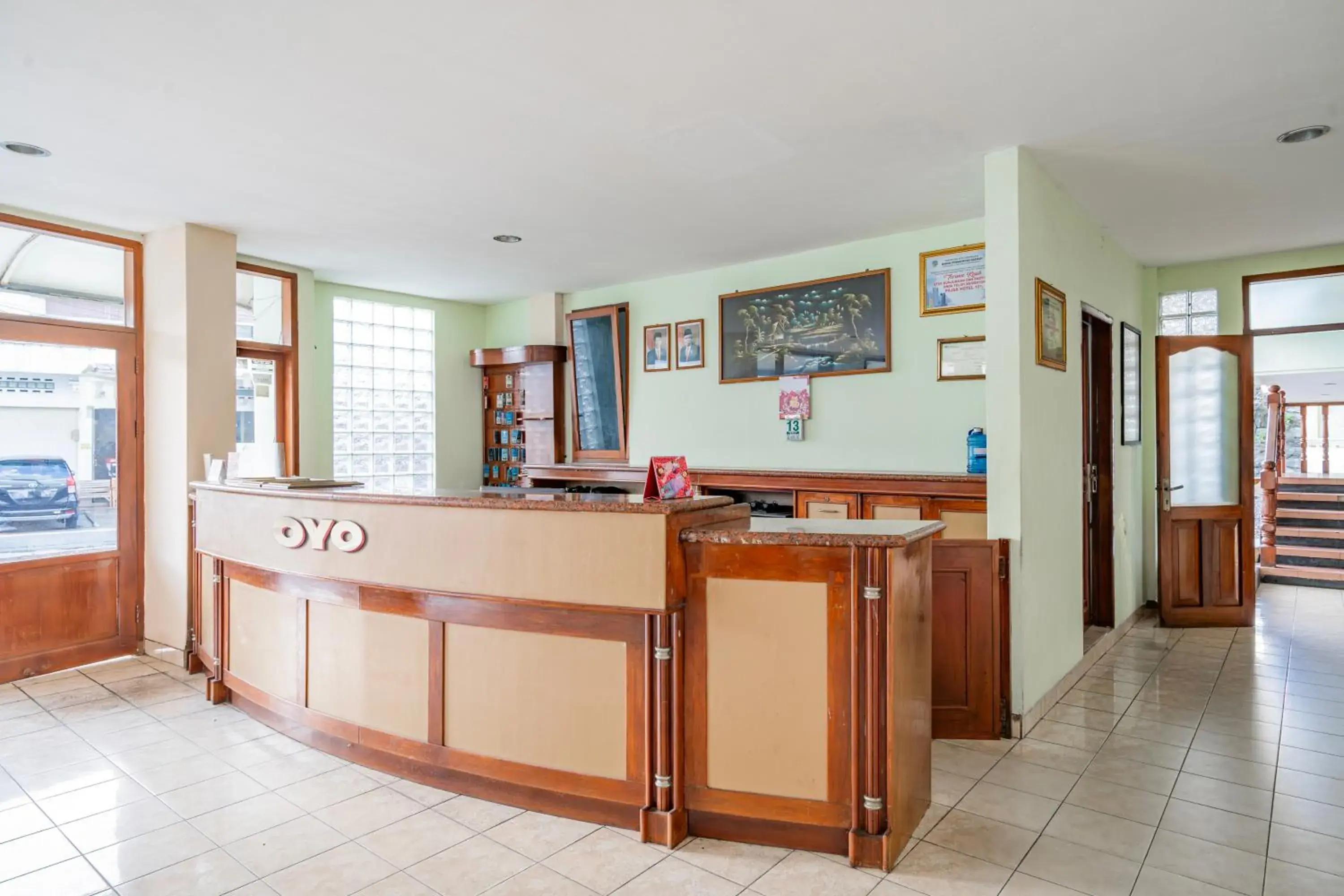 Lobby or reception in Collection O Tasikmalaya Near Stadium Wiradadaha Formerly Hotel Abadi Lobby or reception in Collection O Tasikmalaya Near Stadium Wiradadaha Formerly Hotel Abadi