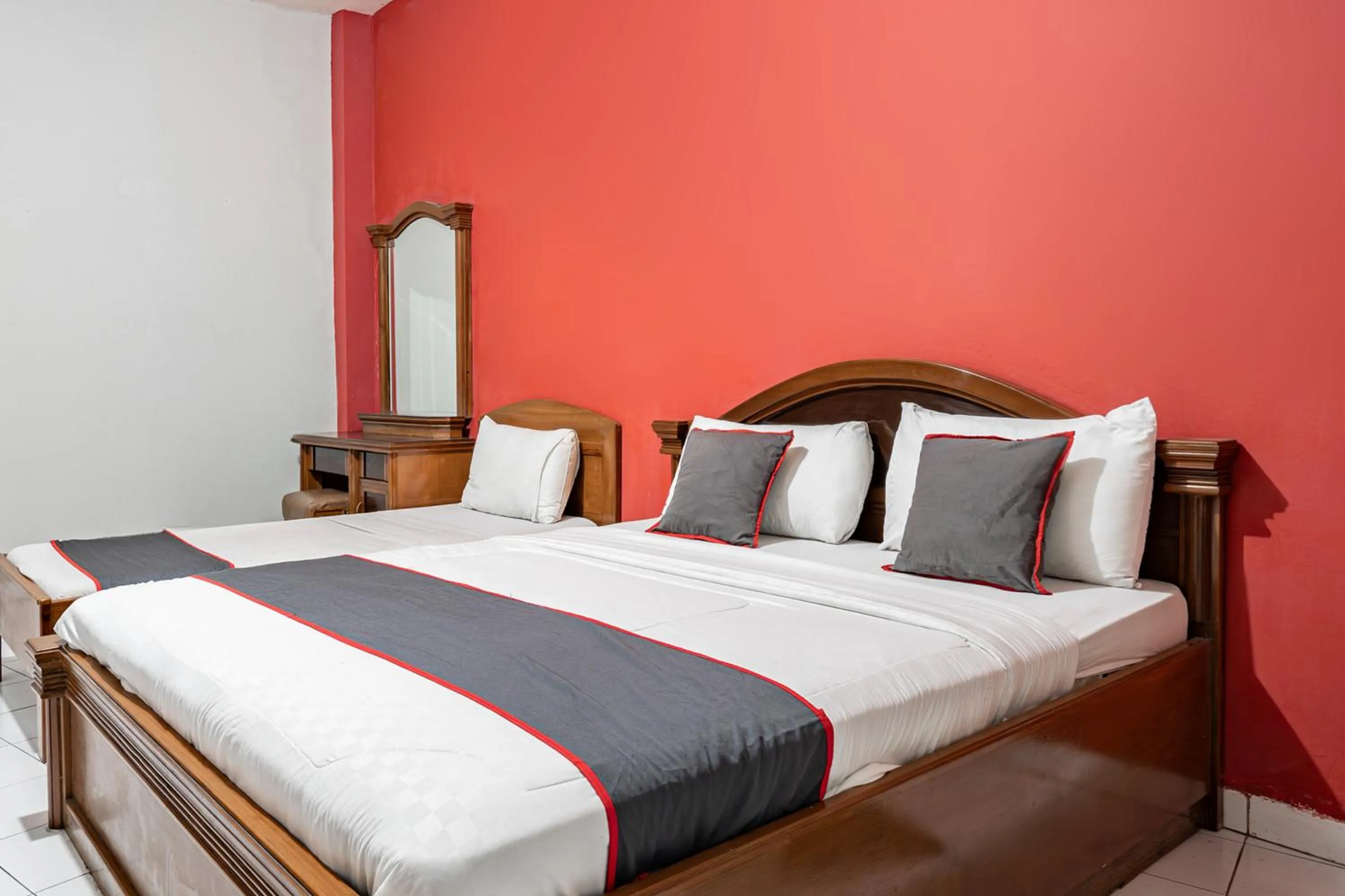 Bedroom, Bed in Collection O Tasikmalaya Near Stadium Wiradadaha Formerly Hotel Abadi