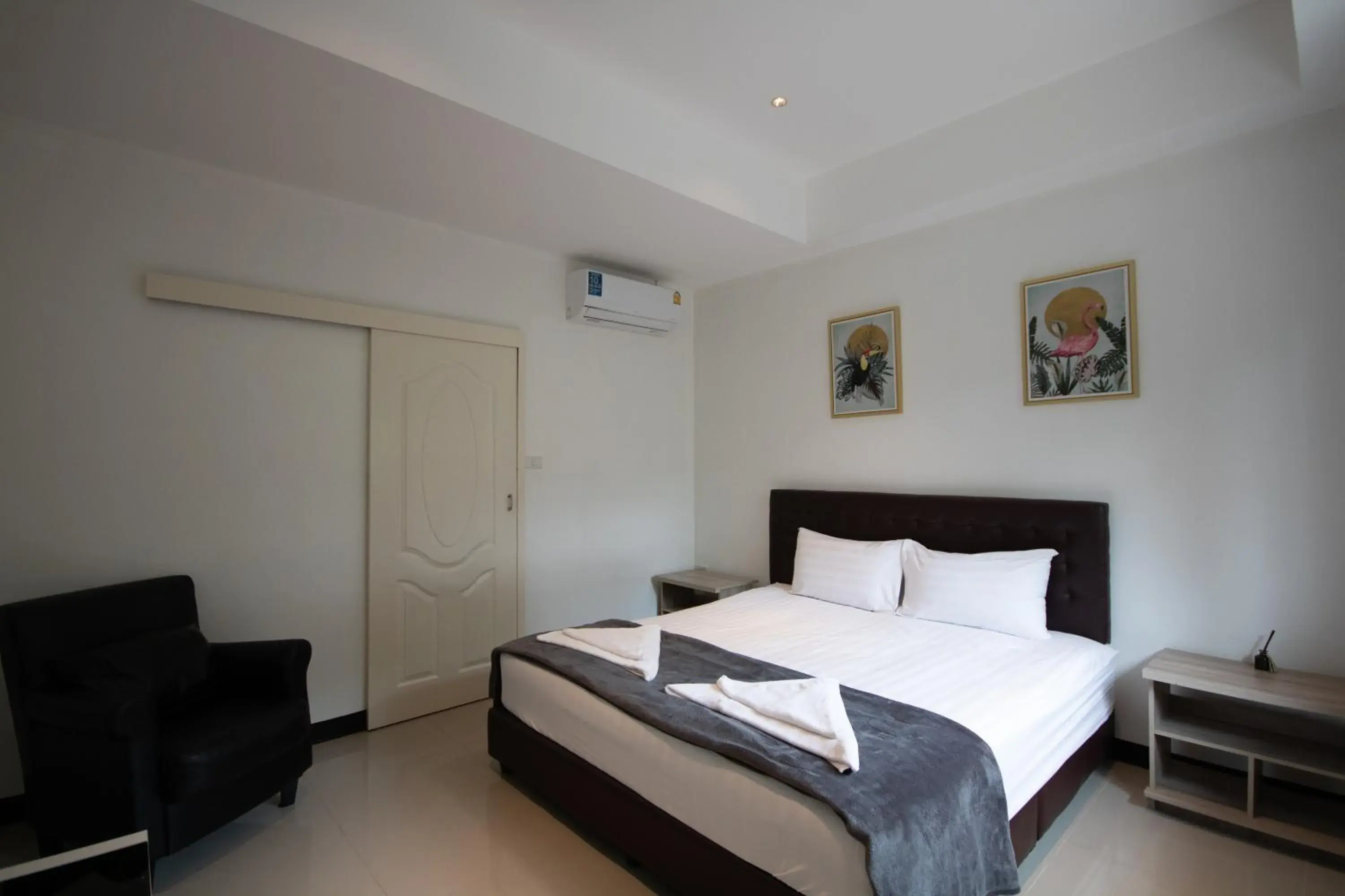 Photo of the whole room, Bed in Arttra Villa Photo of the whole room, Bed in Arttra Villa