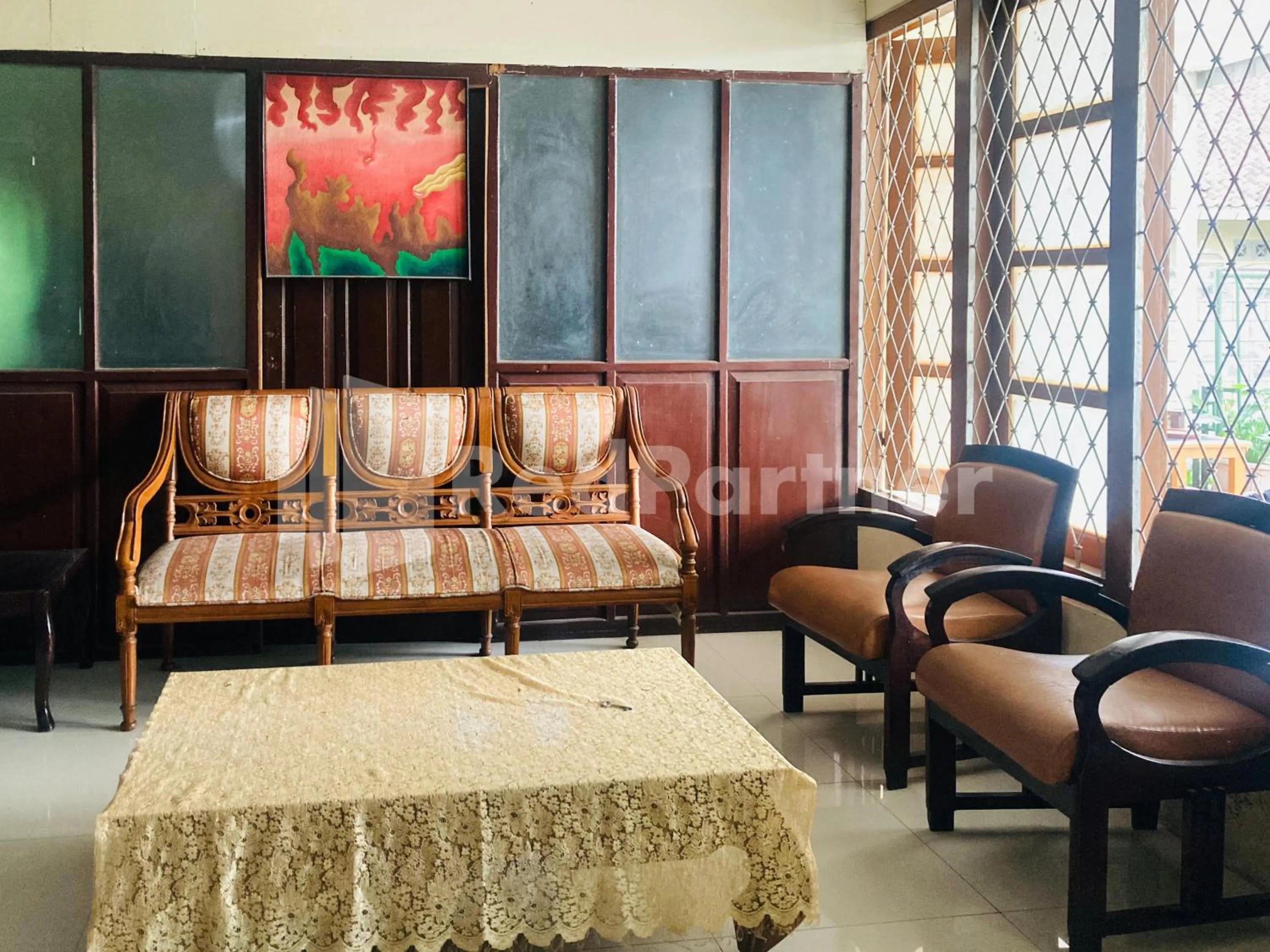 Lobby or reception, Bed in Sahil inn Syariah Prawirotaman RedPartner