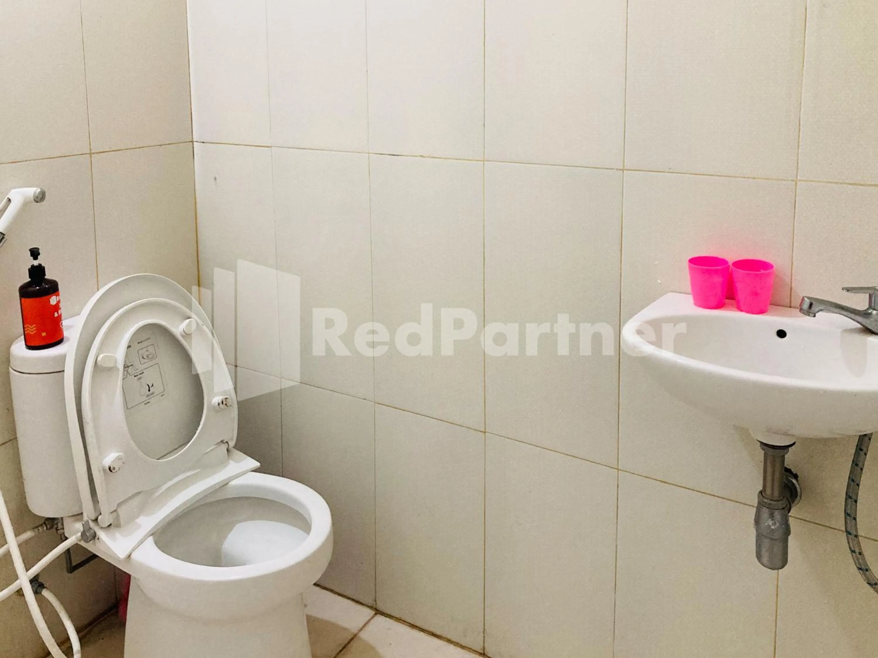 Bathroom in Sahil inn Syariah Prawirotaman RedPartner