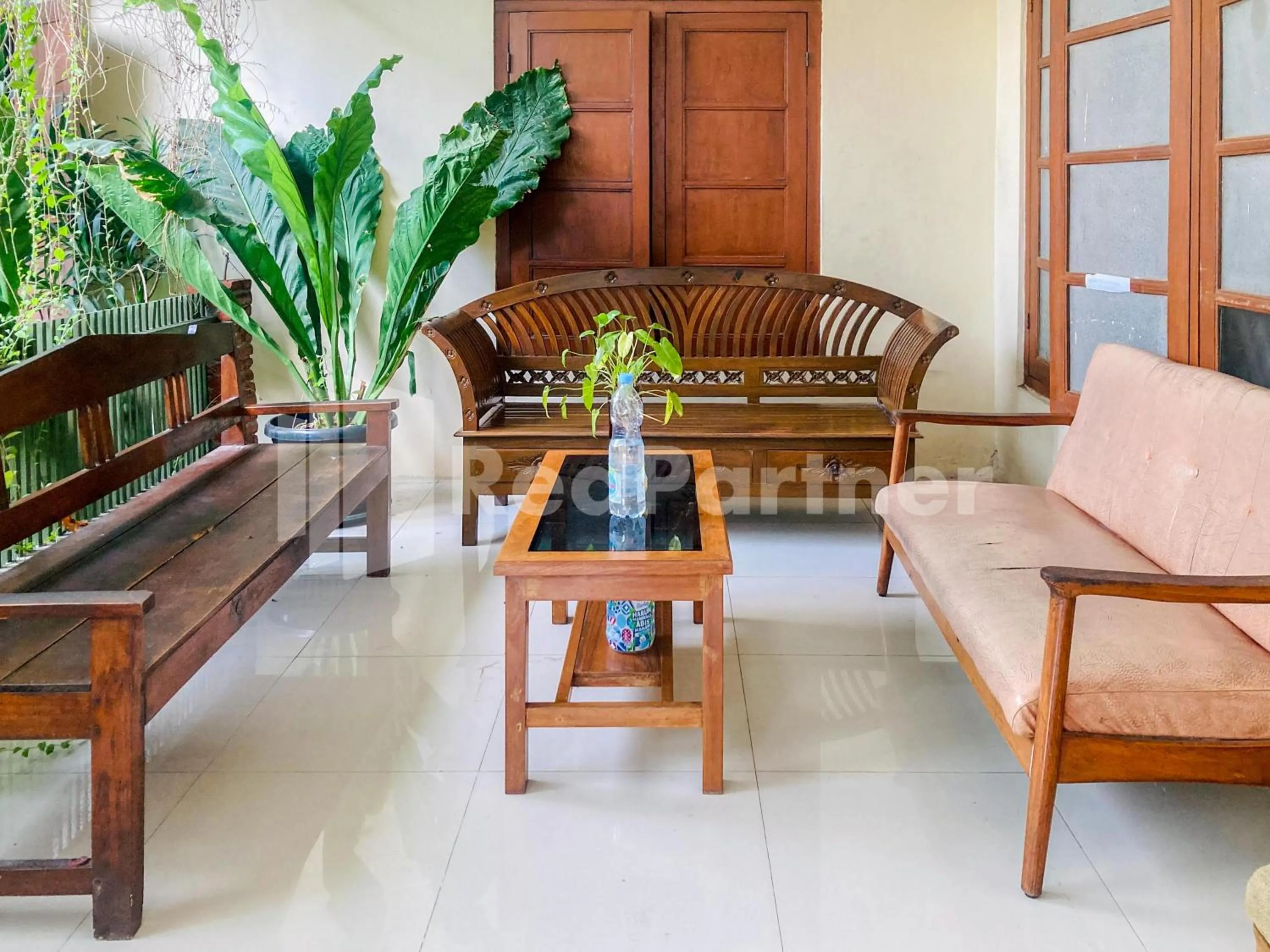 Lobby or reception in Sahil inn Syariah Prawirotaman RedPartner