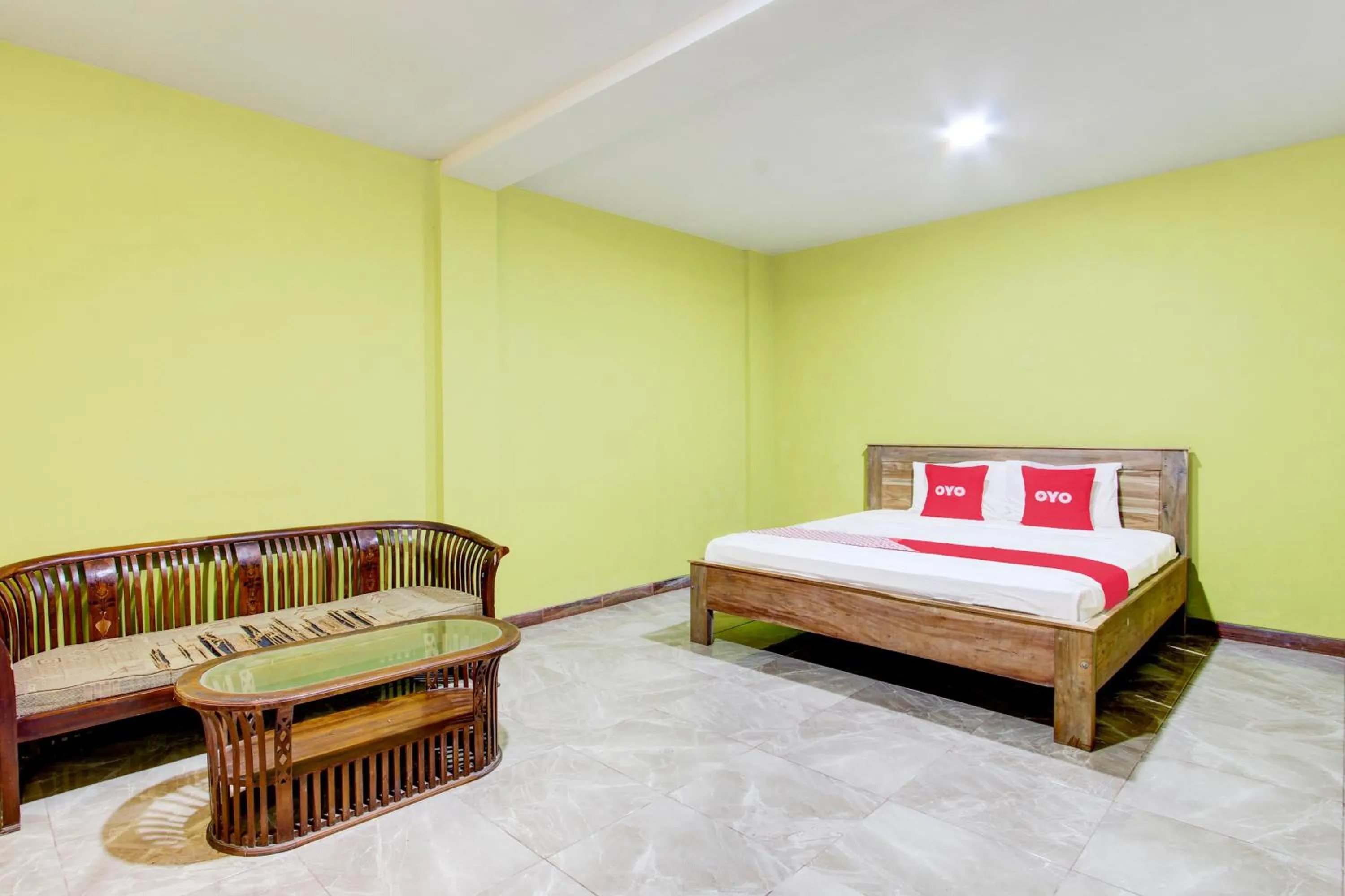 Bedroom, Bed in Hotel O Penginapan Viki Syariah