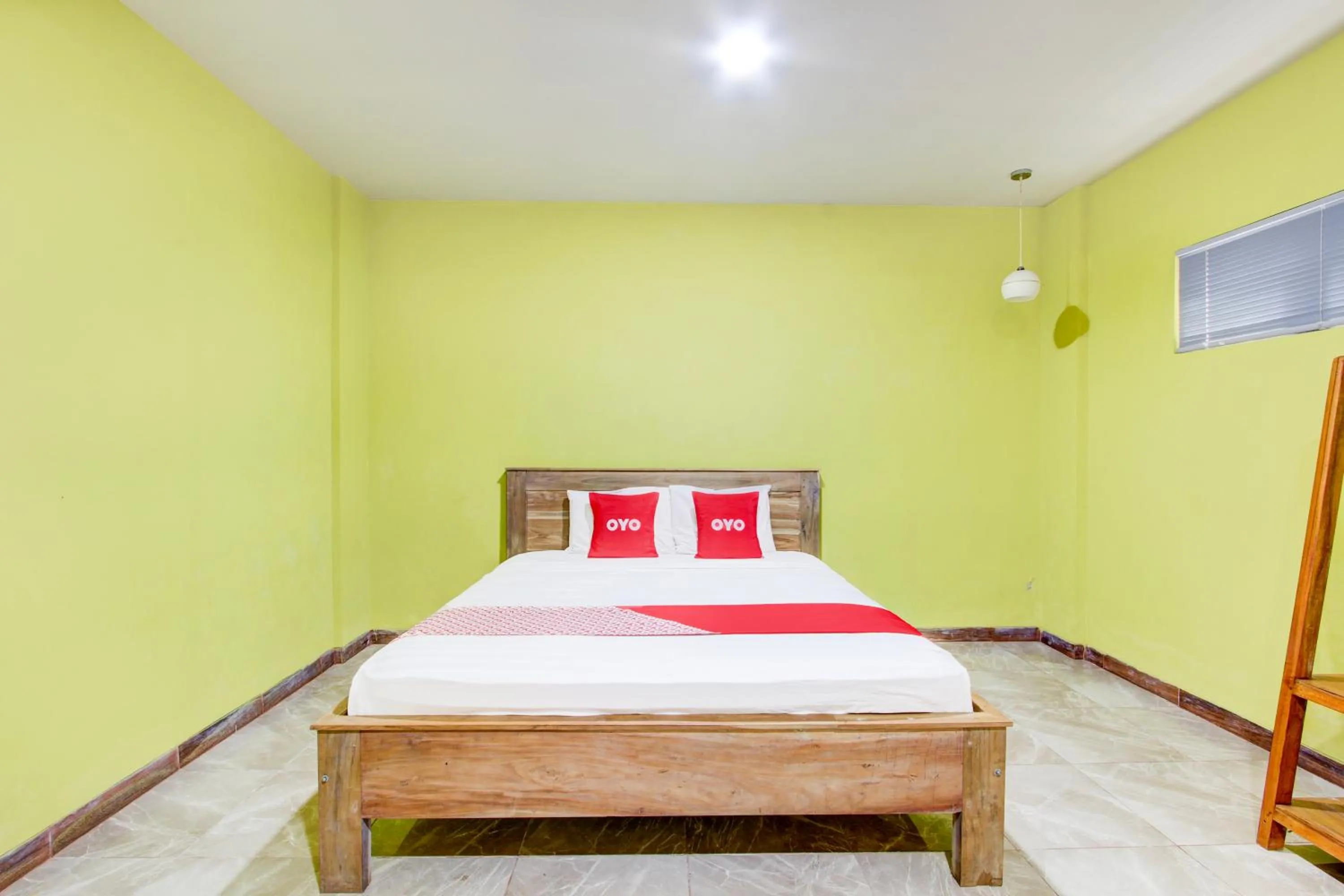 Bedroom, Bed in Hotel O Penginapan Viki Syariah