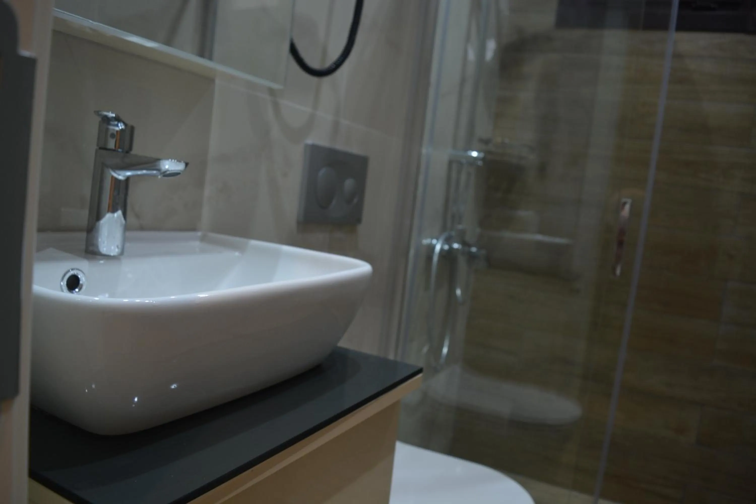 Bathroom in Garden Elisa Hotel
