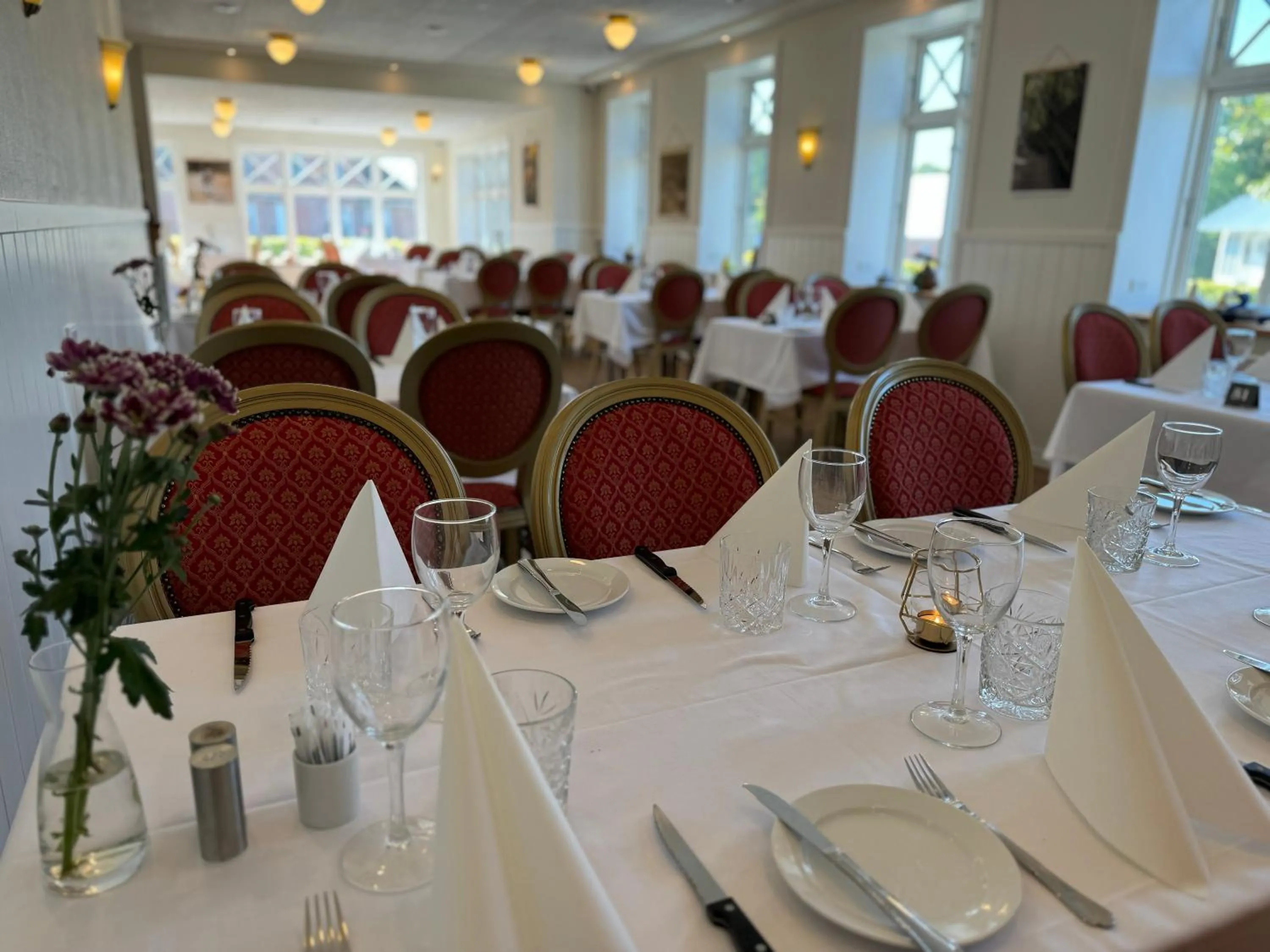 Restaurant/places to eat in Rold Gl Kro