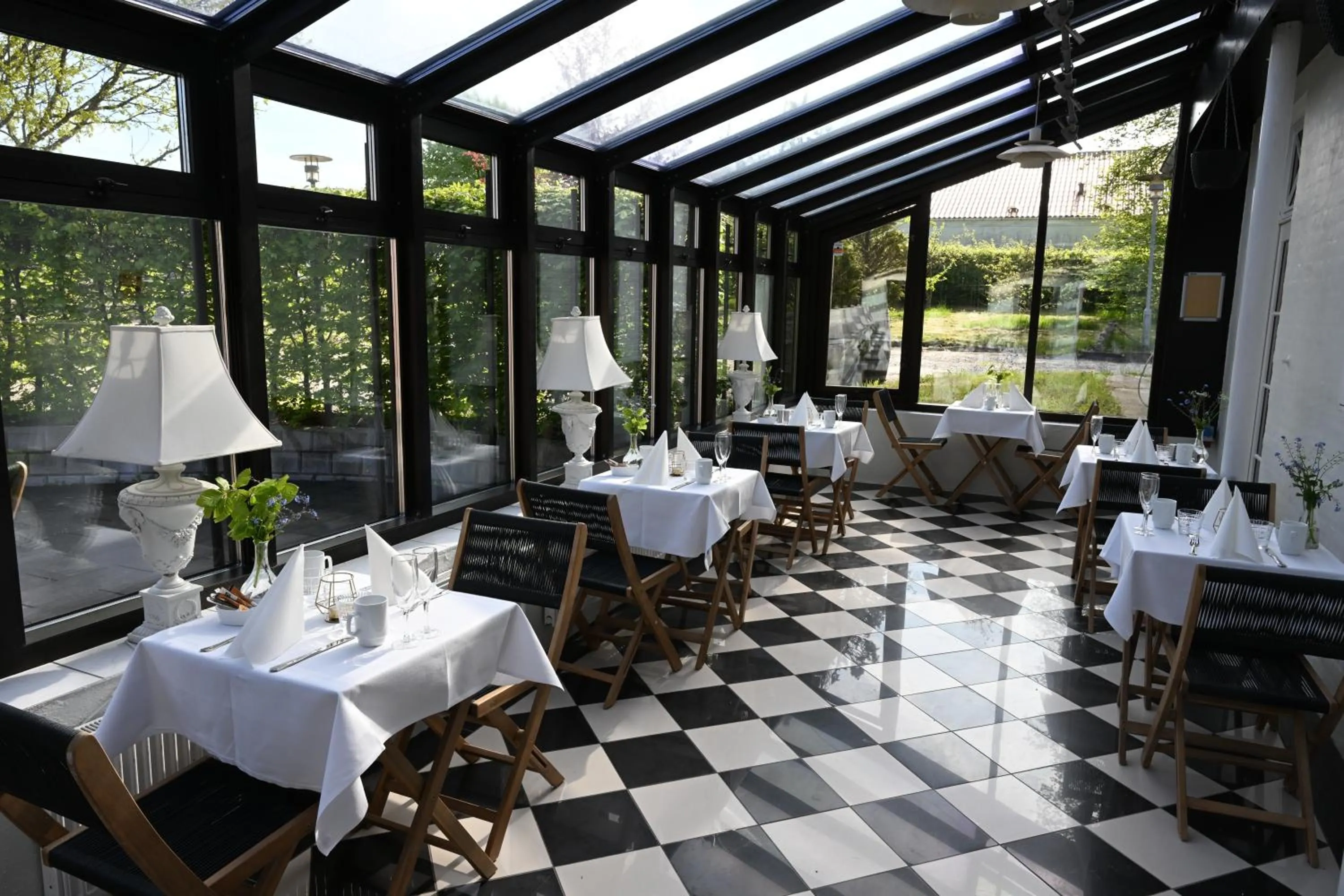 Restaurant/places to eat in Rold Gl Kro