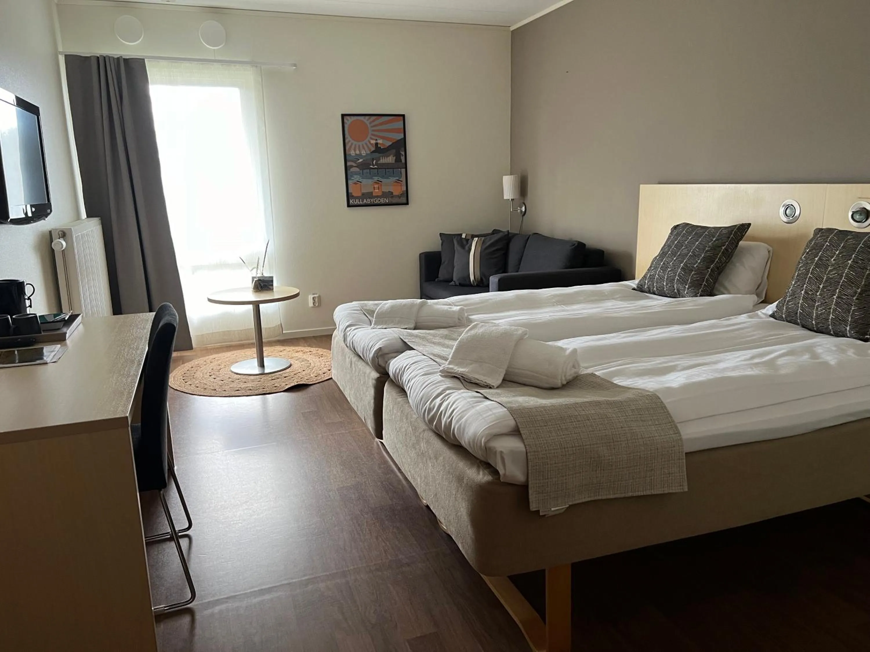 Photo of the whole room, Bed in Visit Örestrand