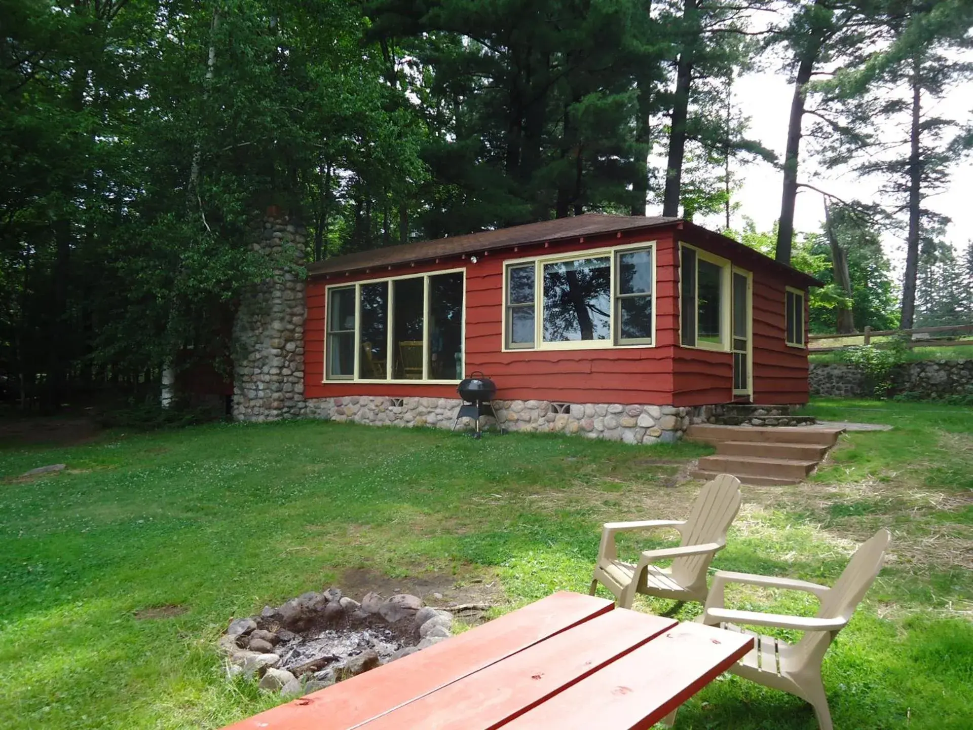 Four-Bedroom Cottage in Holiday Acres Resort Four-Bedroom Cottage in Holiday Acres Resort