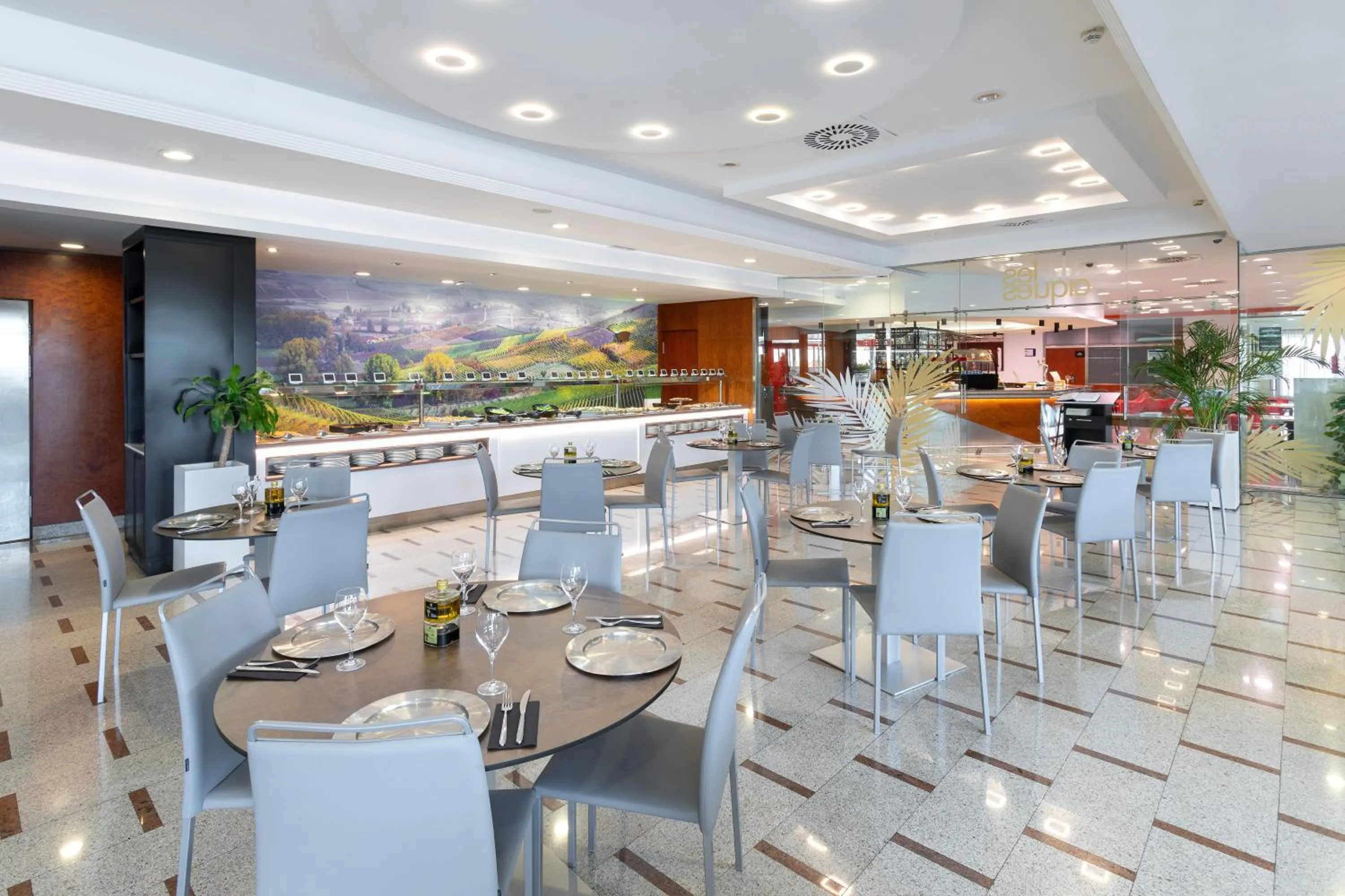 Restaurant/places to eat in Alexandre FrontAir Congress