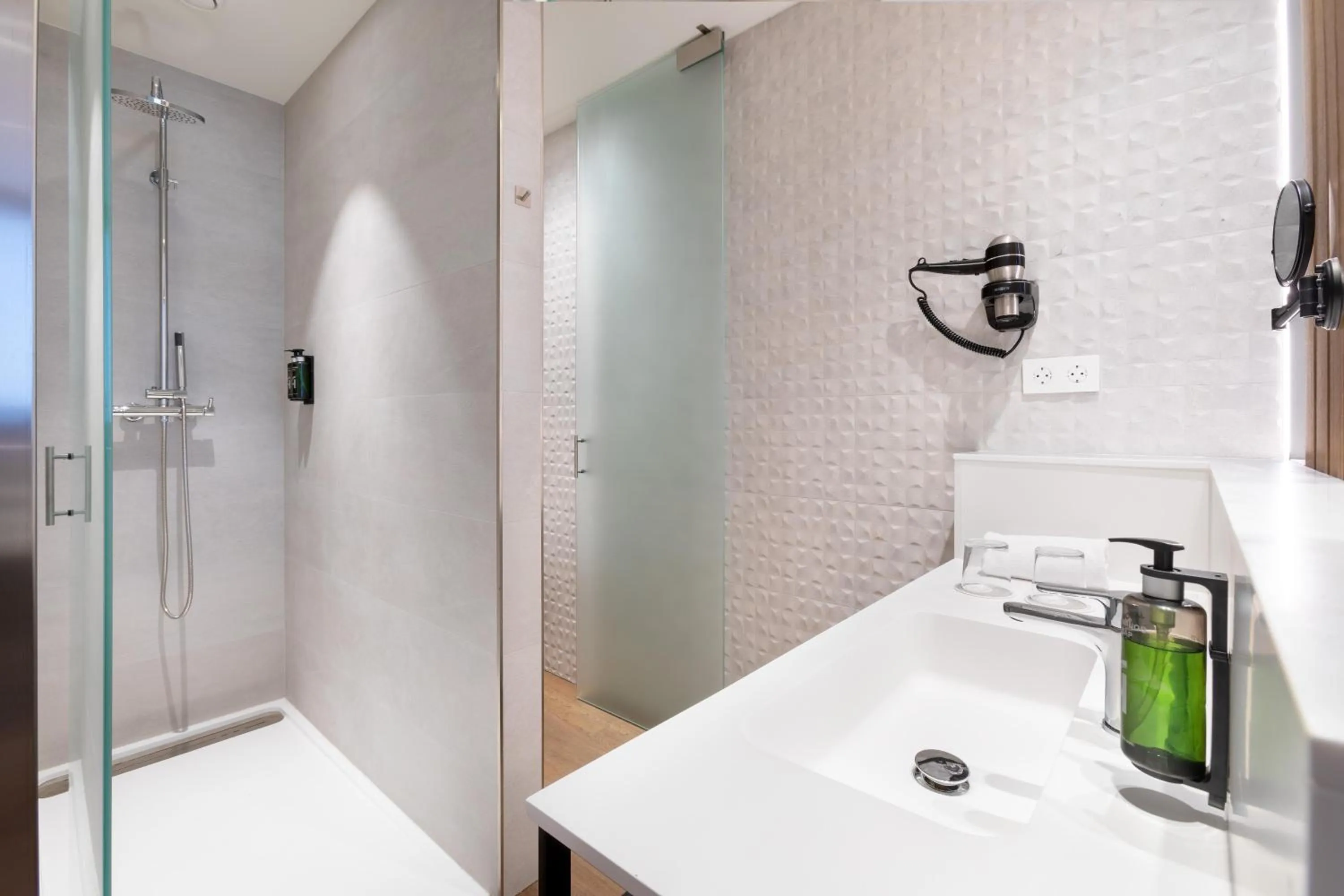 Bathroom in Alexandre FrontAir Congress