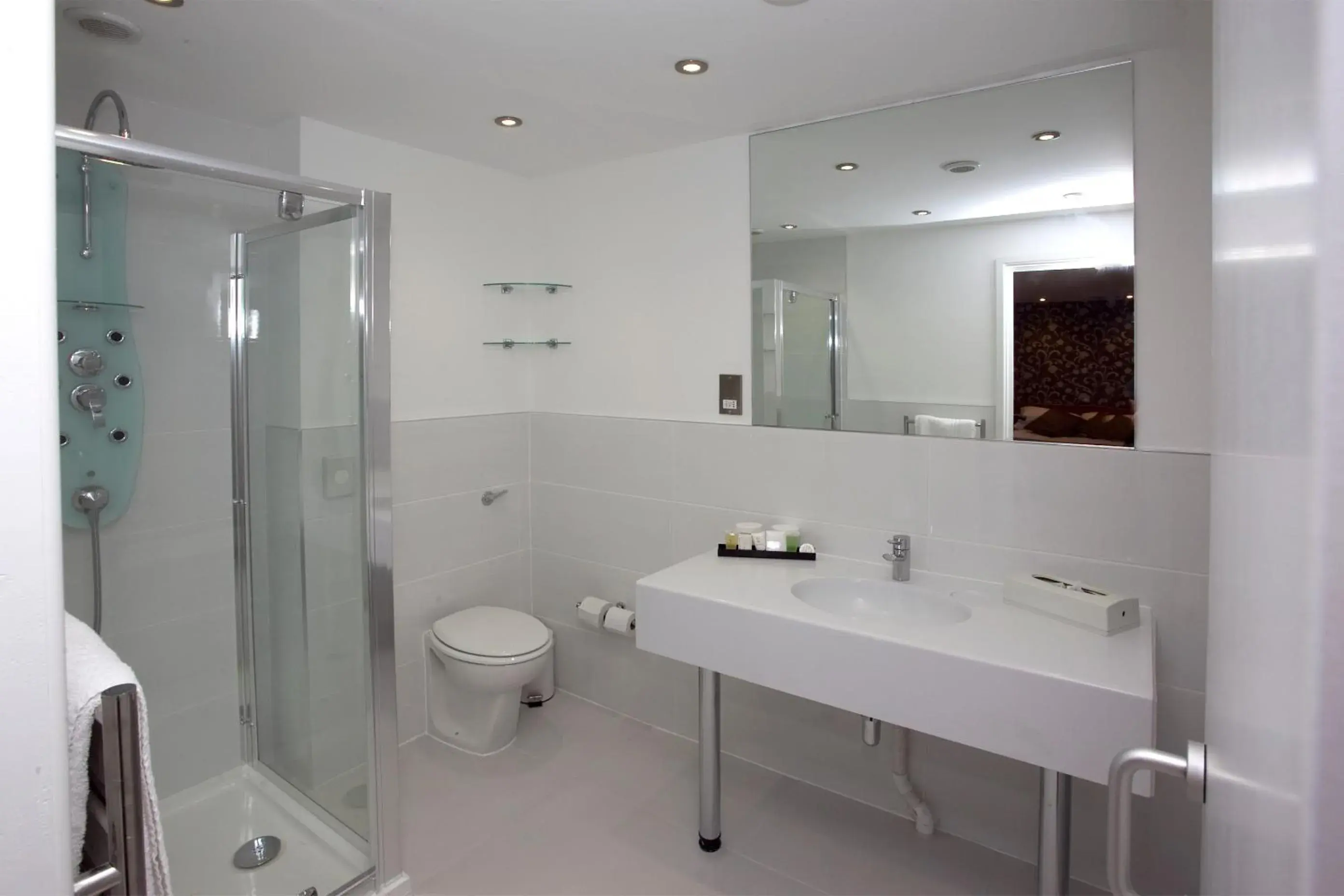 Shower, Bathroom in Best Western Nottingham Derby