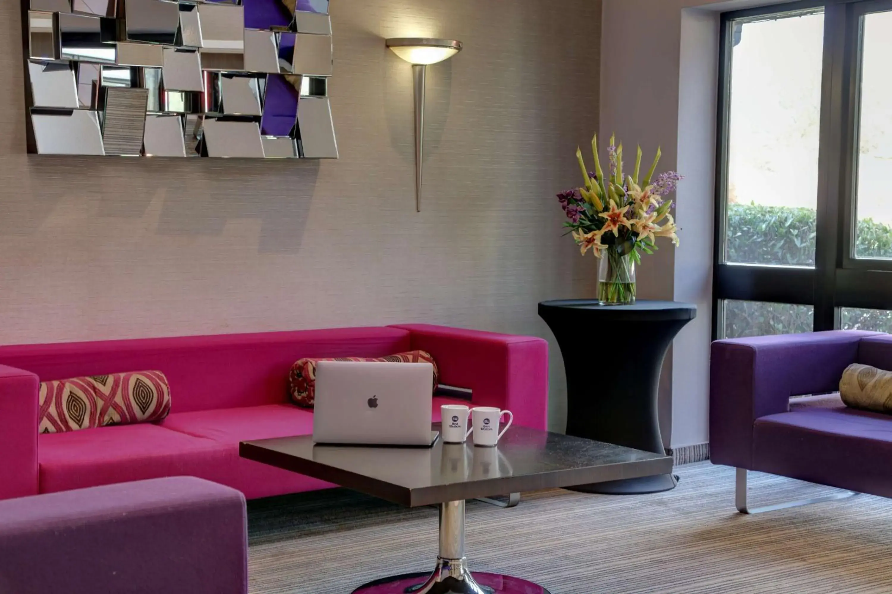 Property building, Seating Area in Best Western Nottingham Derby