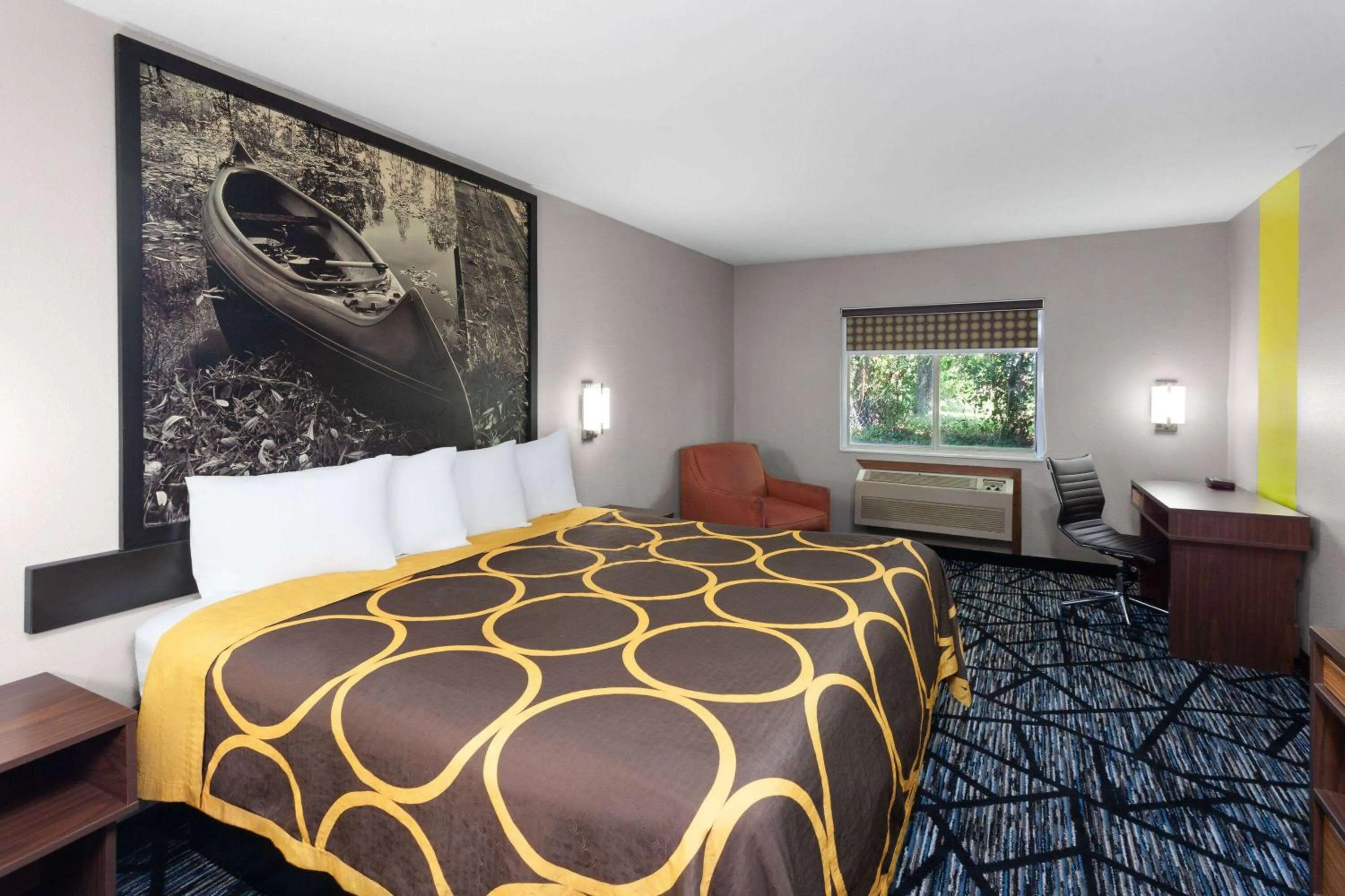 Photo of the whole room, Bed in Super 8 by Wyndham Olney