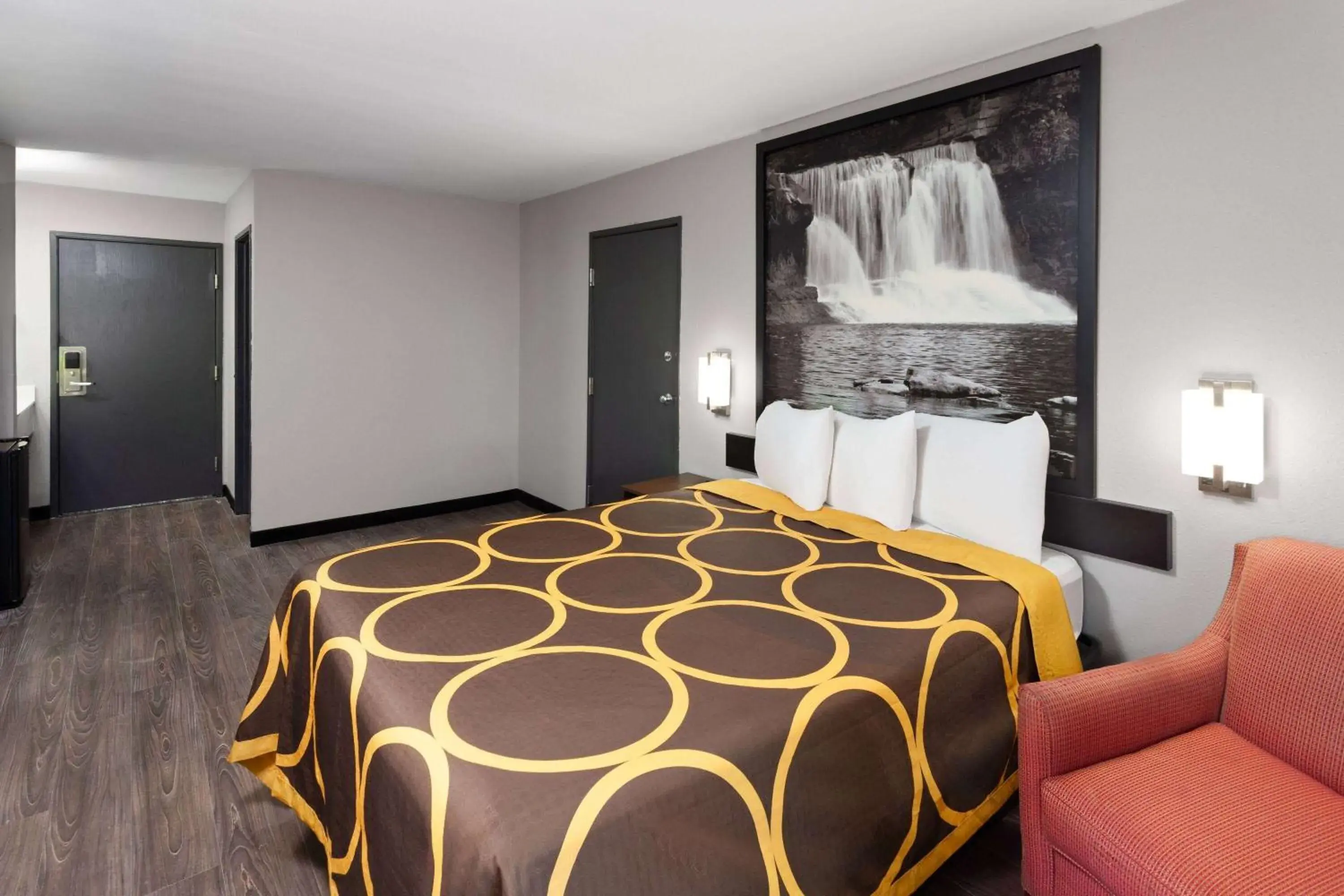 Photo of the whole room, Bed in Super 8 by Wyndham Olney Photo of the whole room, Bed in Super 8 by Wyndham Olney