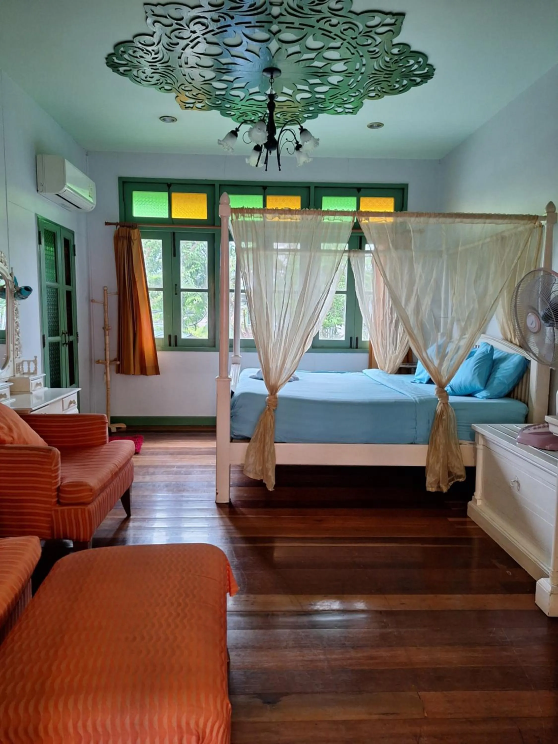 Bed in Baanrak amphawa homestay