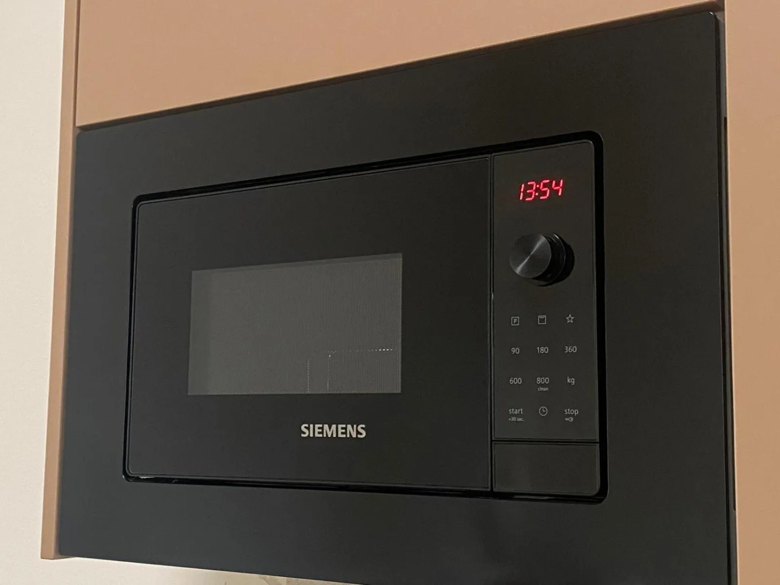 microwave in Villa Jahn