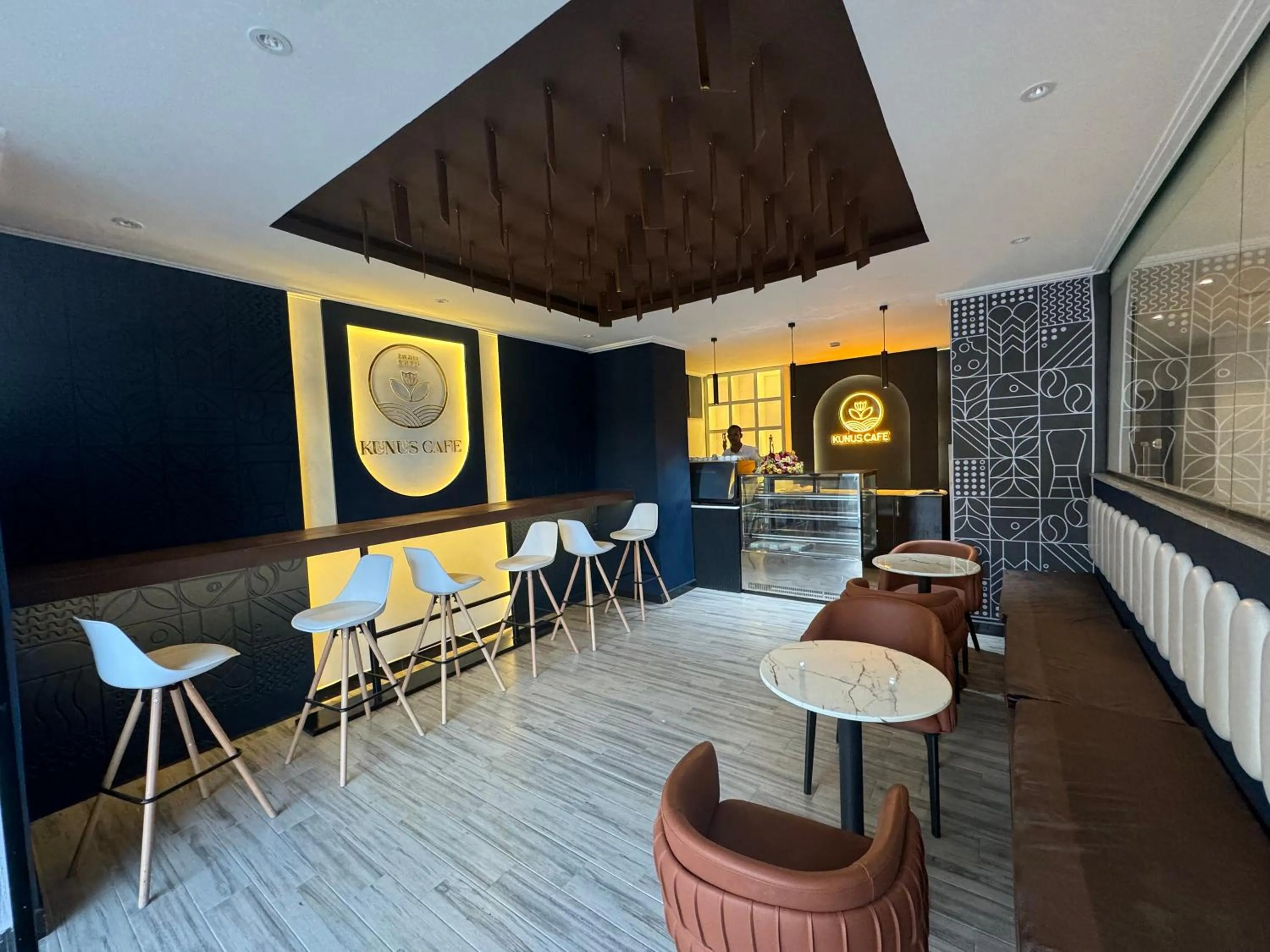 Restaurant/places to eat in Bentark Hotel