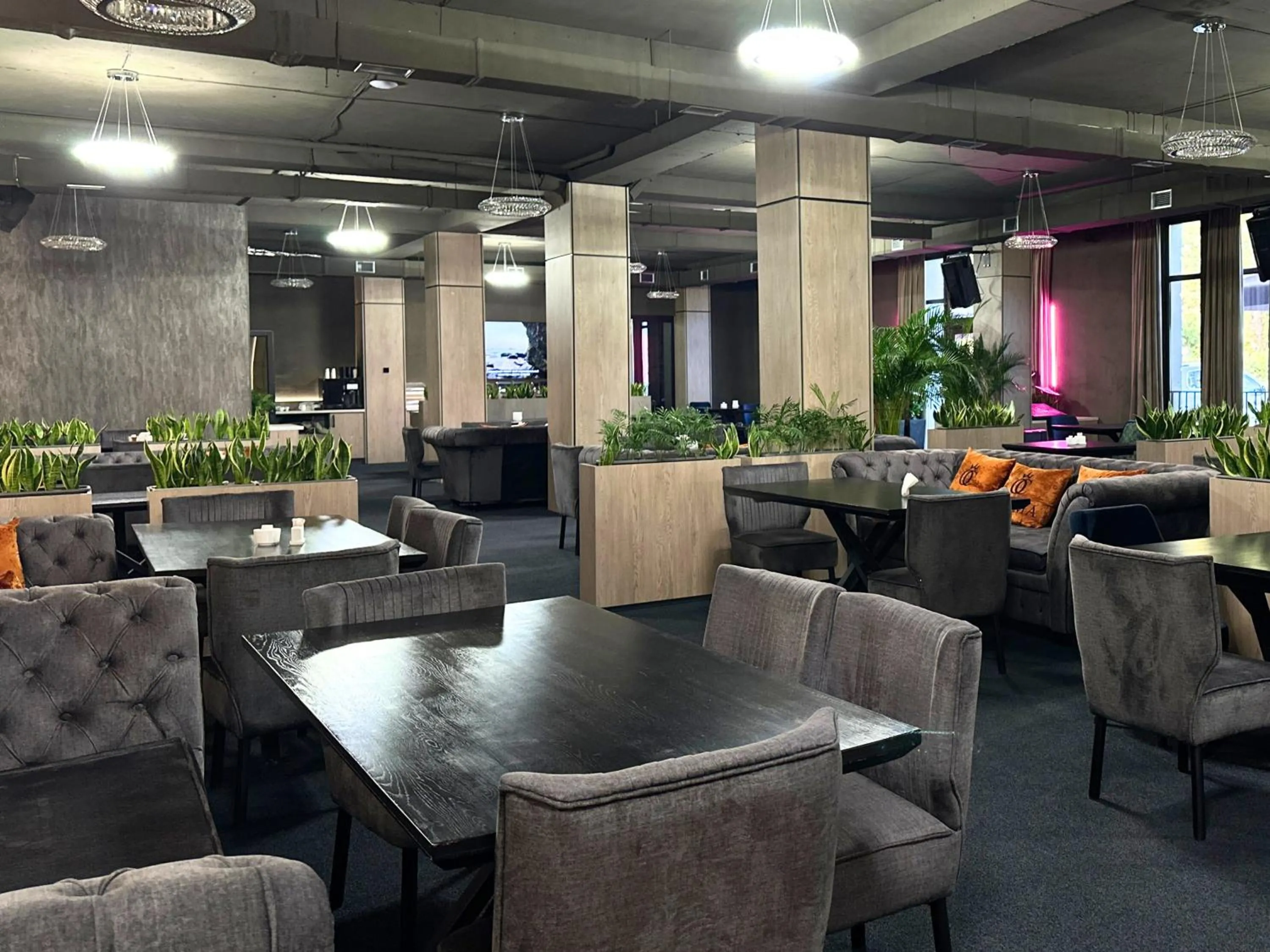 Restaurant/places to eat in Optima Collection Chernivtsi