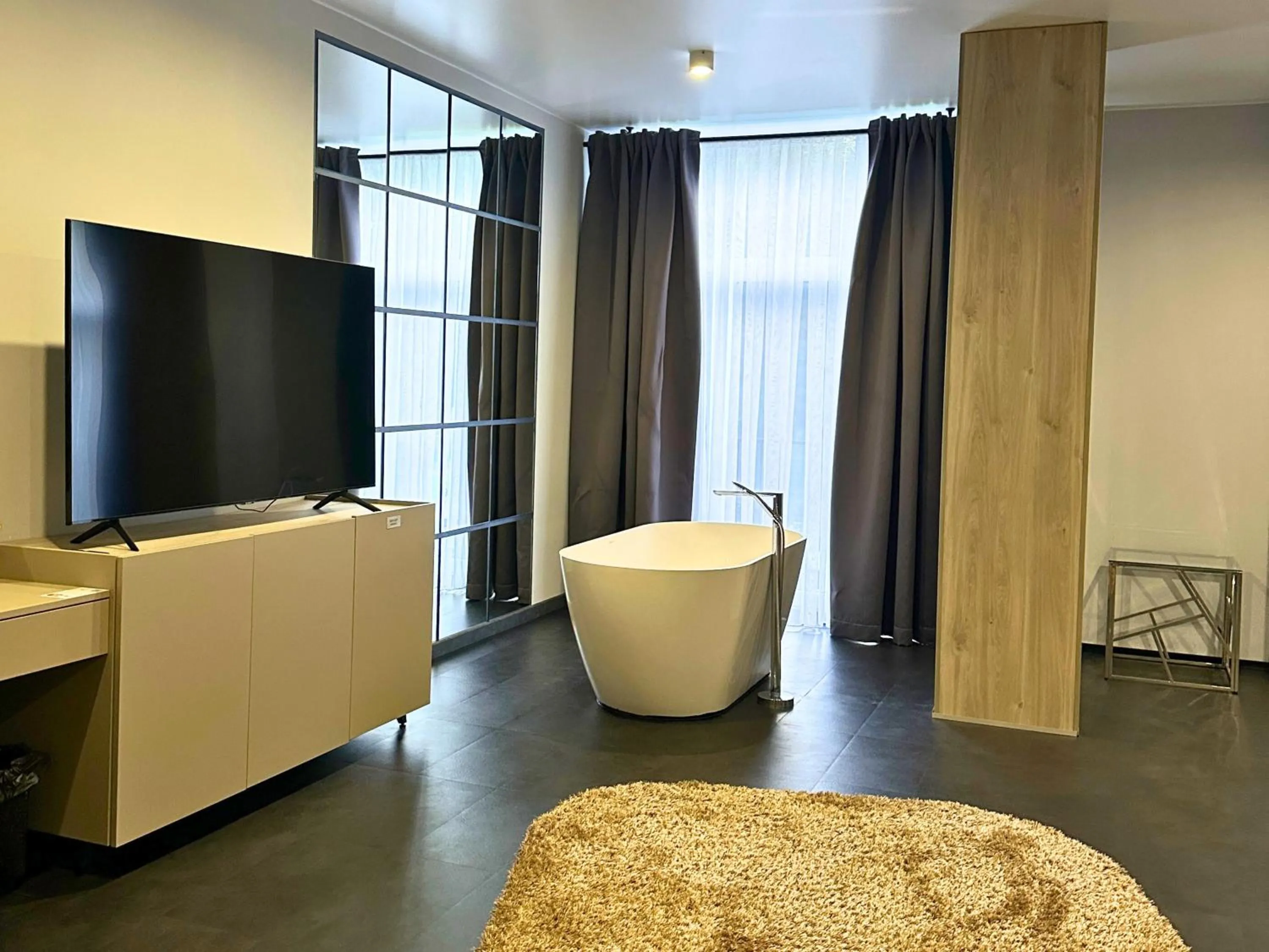 TV and multimedia in Optima Collection Chernivtsi