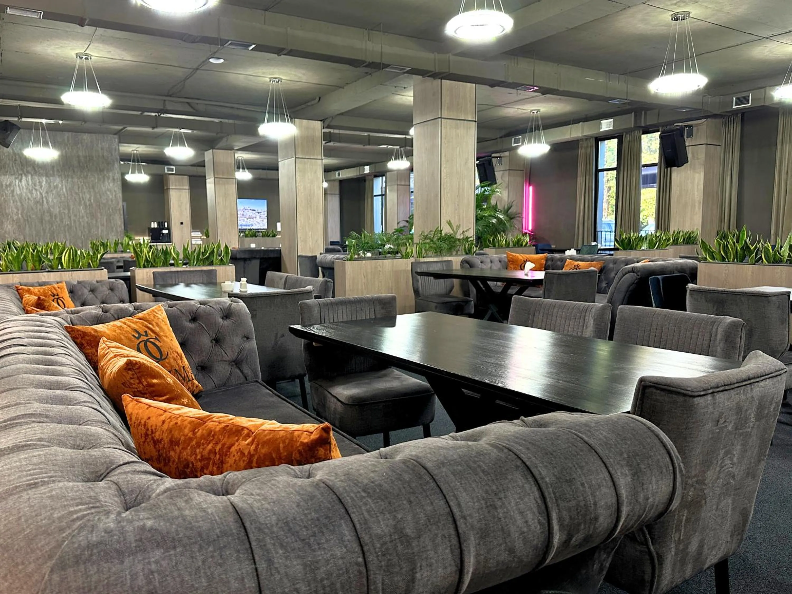 Restaurant/places to eat in Optima Collection Chernivtsi