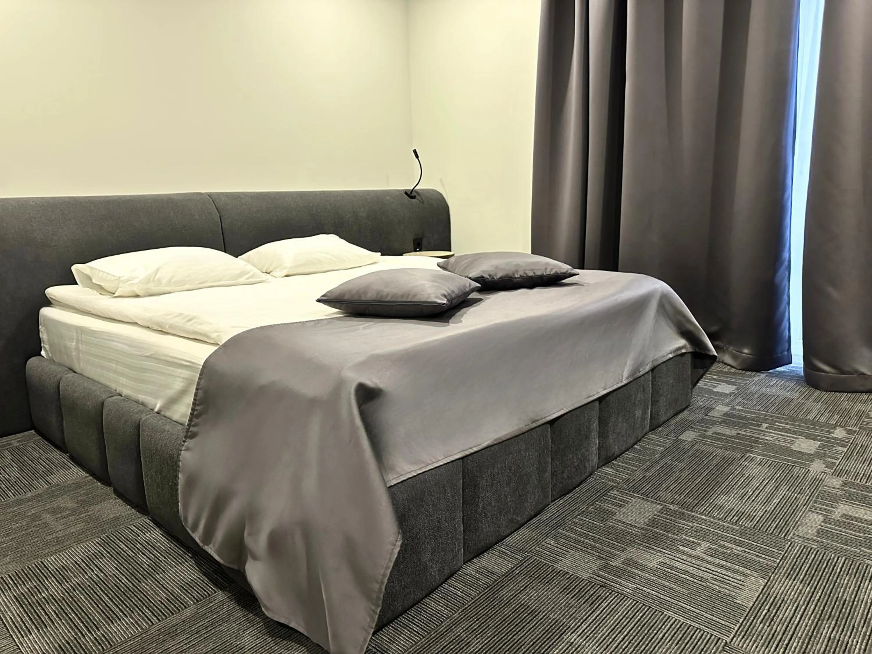 Property building, Bed in Optima Collection Chernivtsi