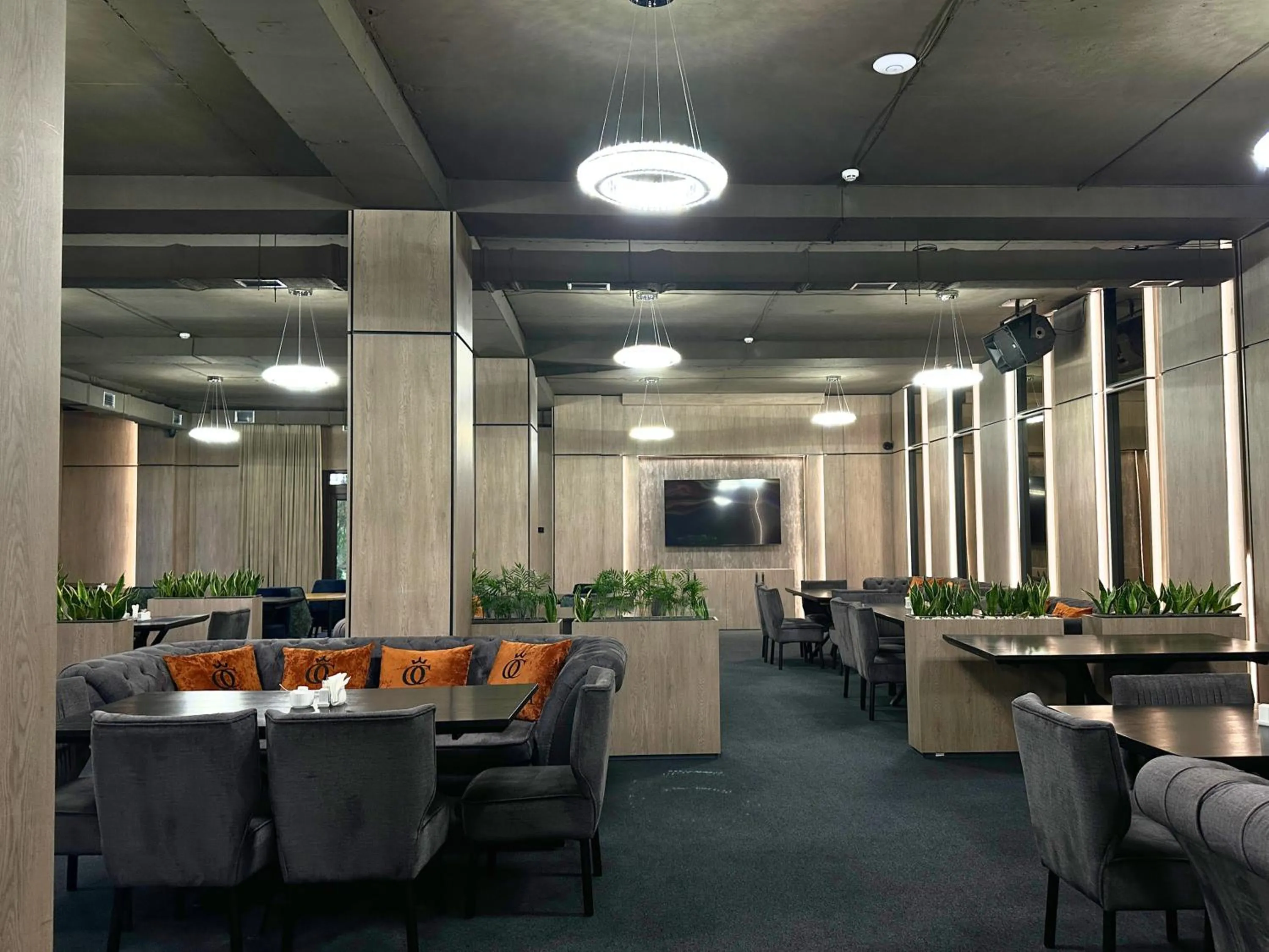 Restaurant/places to eat in Optima Collection Chernivtsi