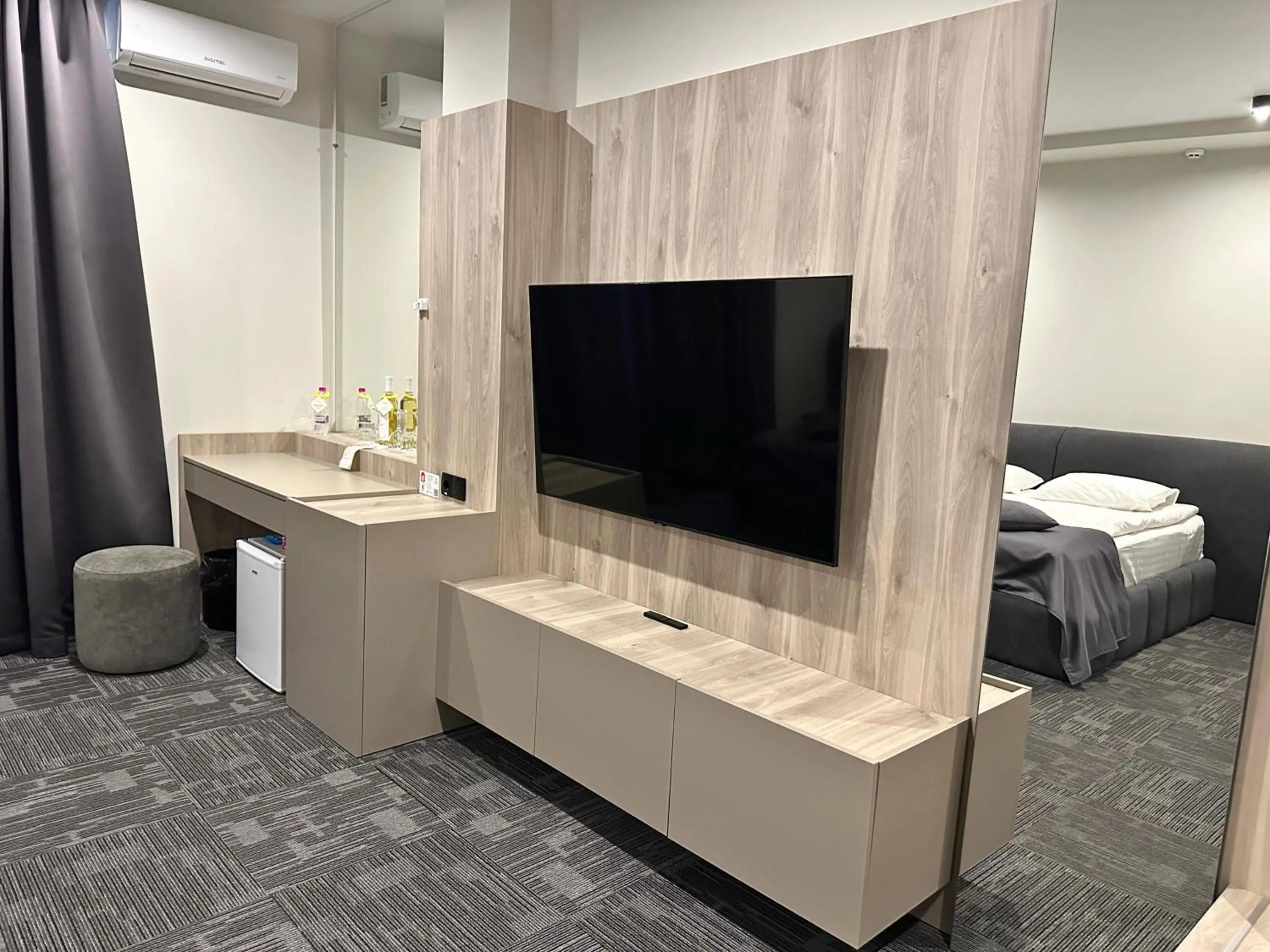 Property building, Bed in Optima Collection Chernivtsi