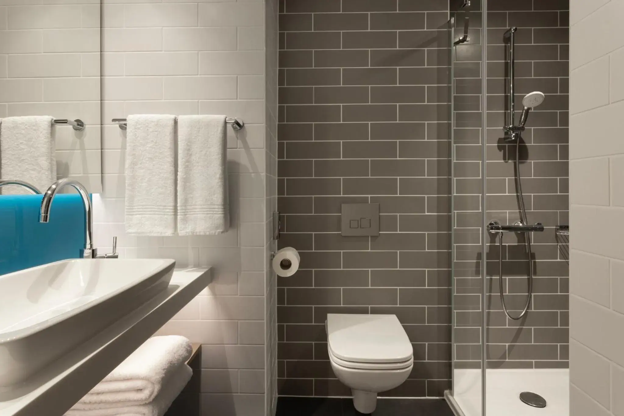 Standard Queen Room - Free Breakfast in Holiday Inn Express Brussels - Airport by IHG Standard Queen Room - Free Breakfast in Holiday Inn Express Brussels - Airport by IHG