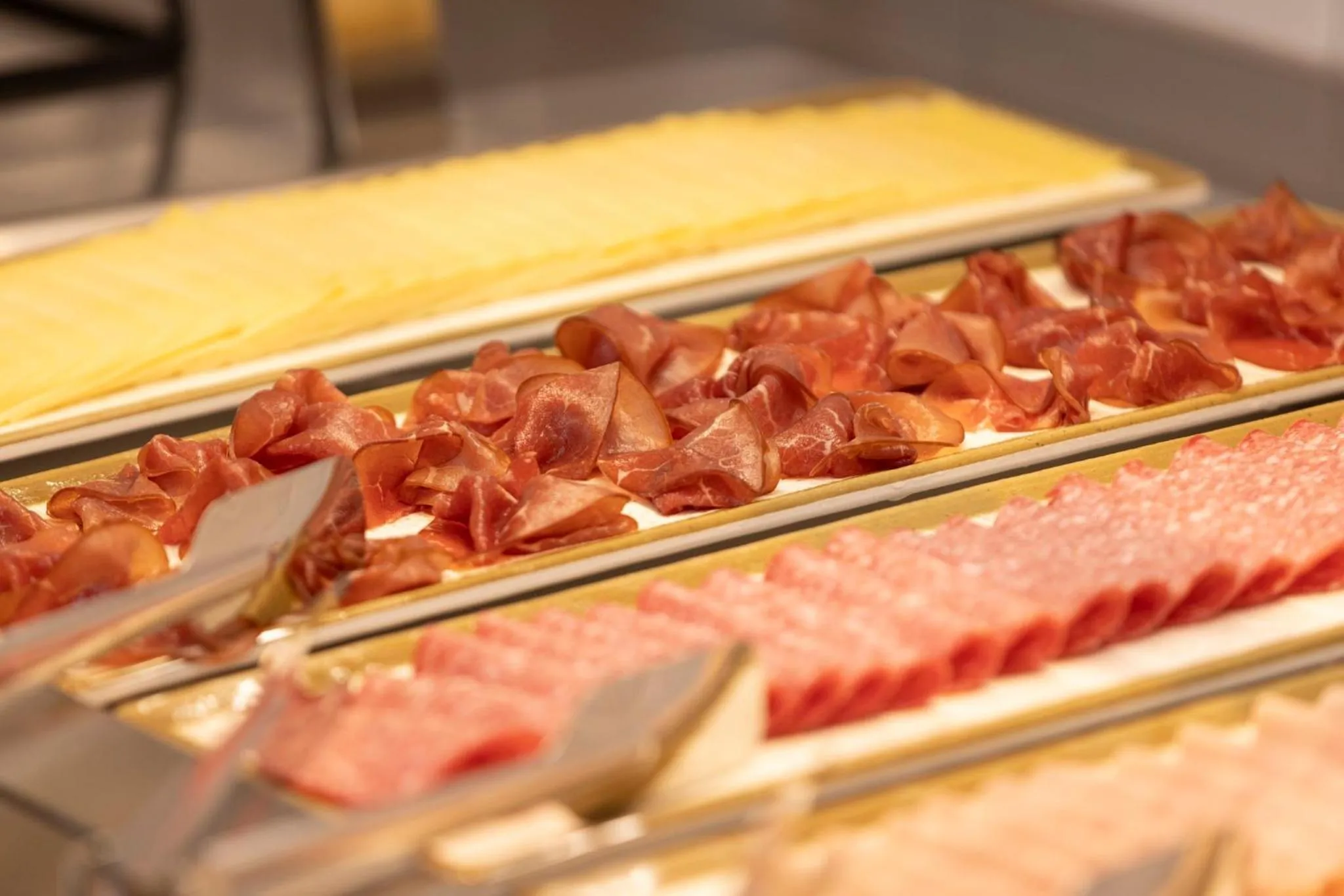 Restaurant/places to eat in Holiday Inn Express Brussels - Airport by IHG