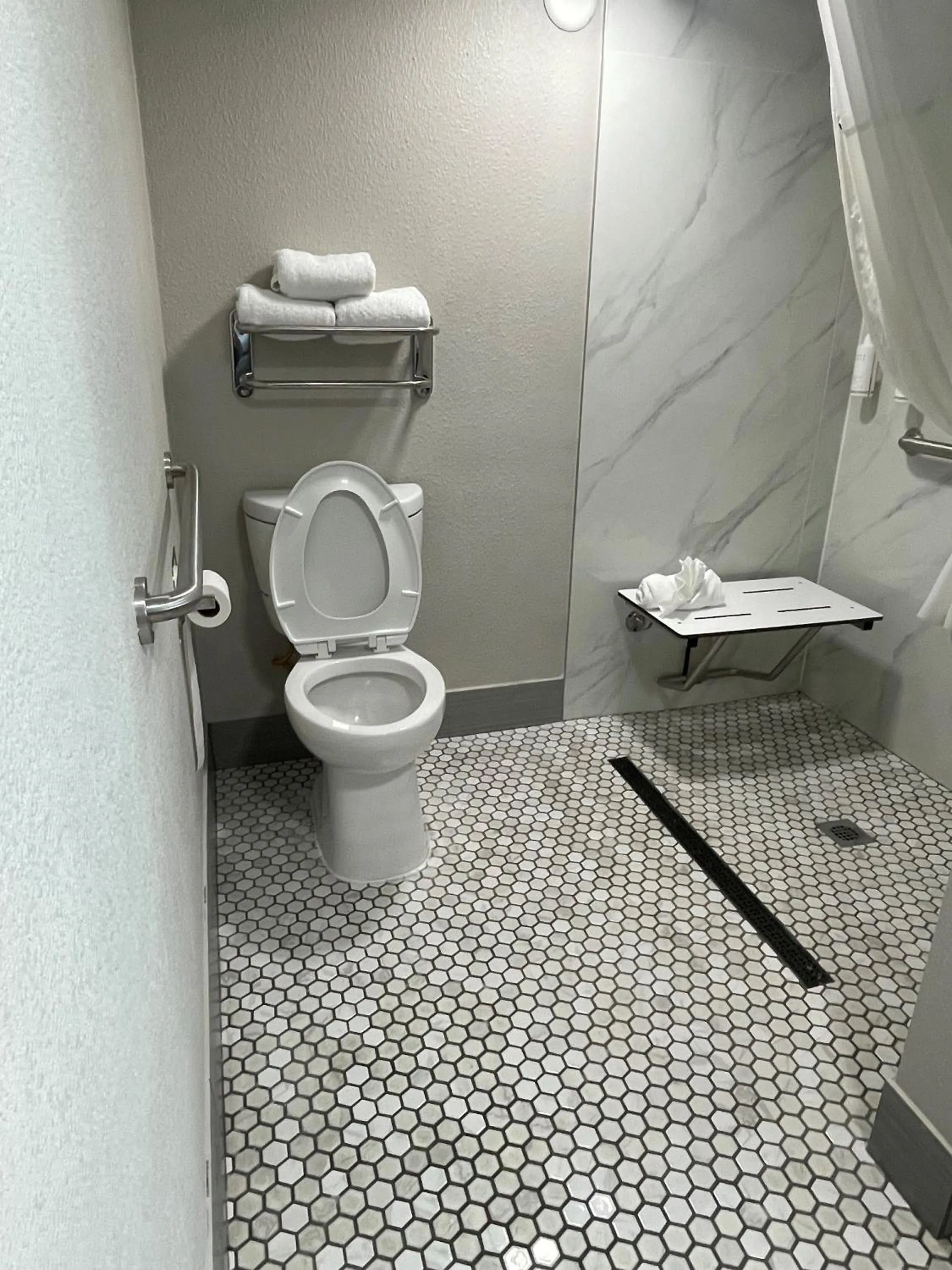 Bathroom in Days Inn by Wyndham Gainesville