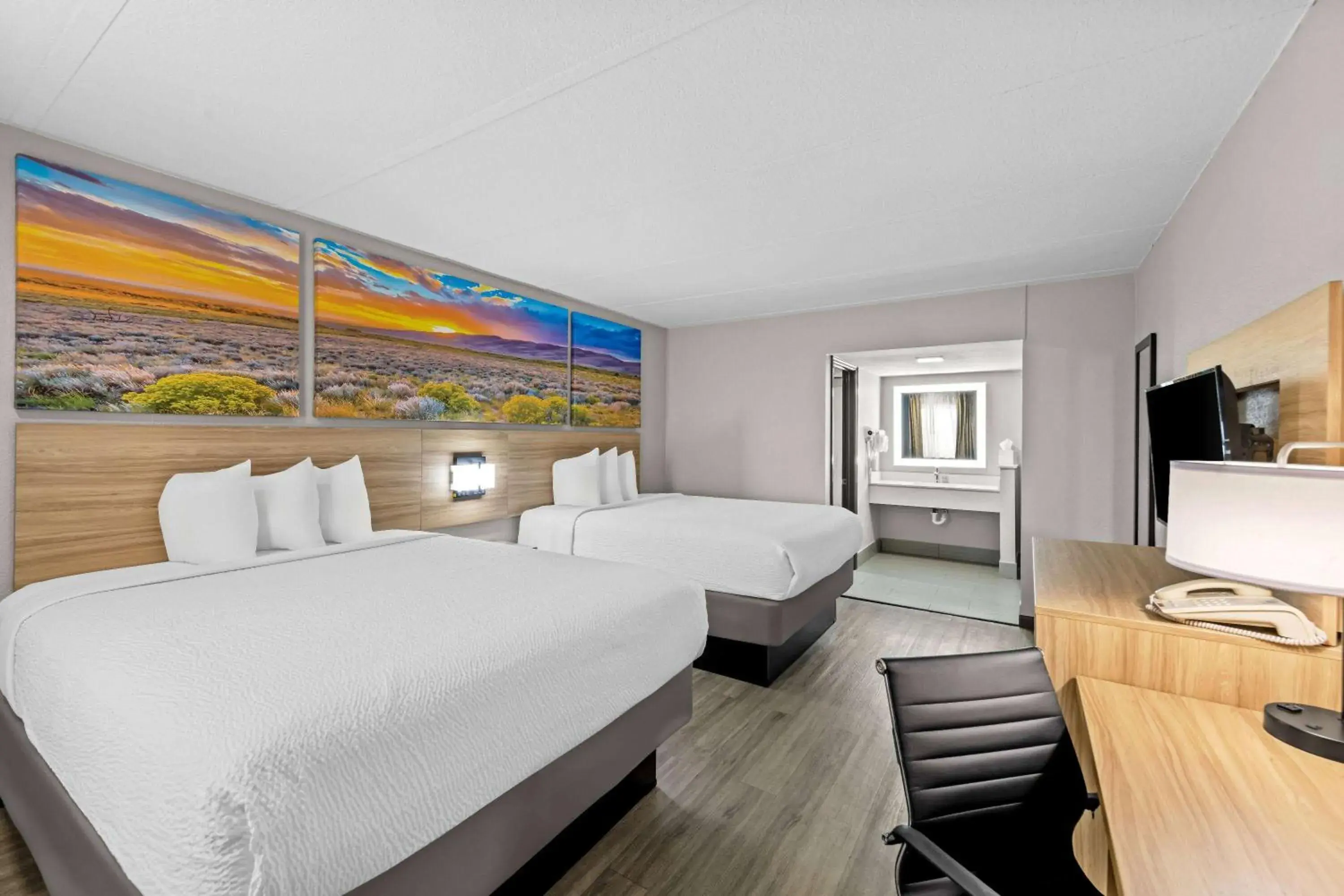 Bed in Days Inn by Wyndham Gainesville Bed in Days Inn by Wyndham Gainesville