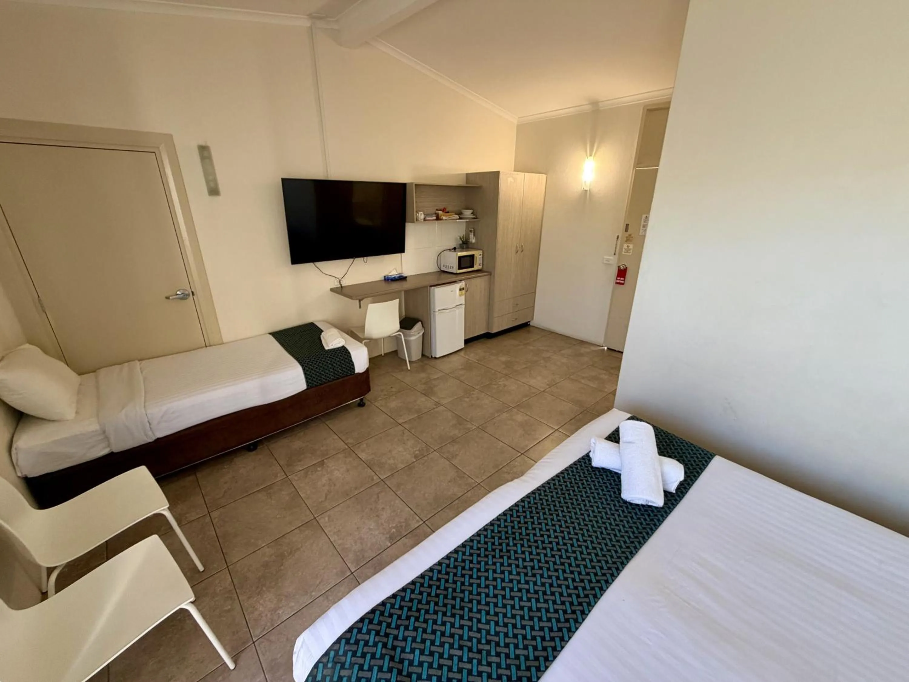Bed in Ashwood Motel