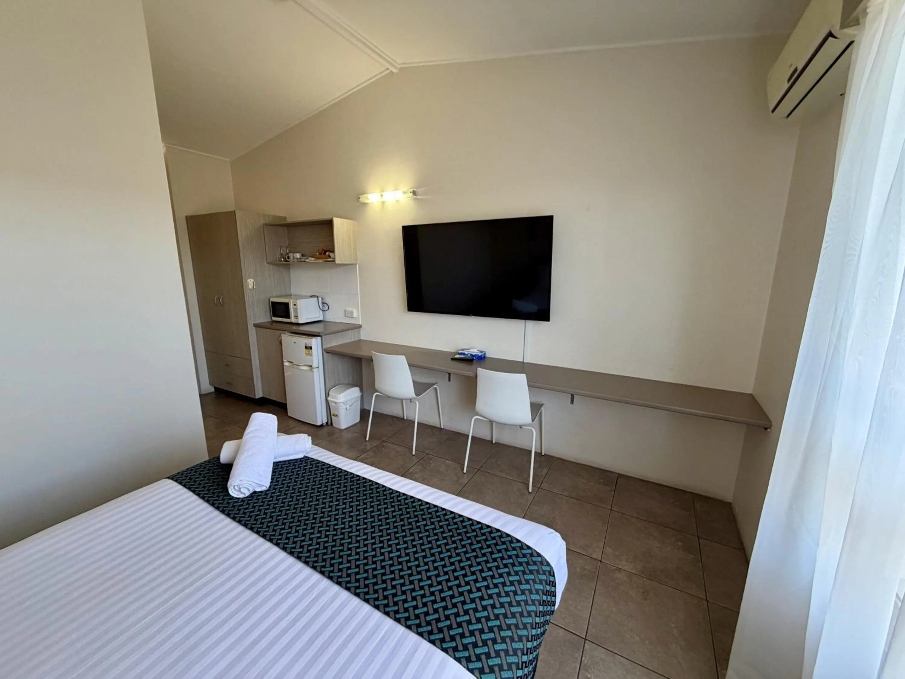 Bed in Ashwood Motel