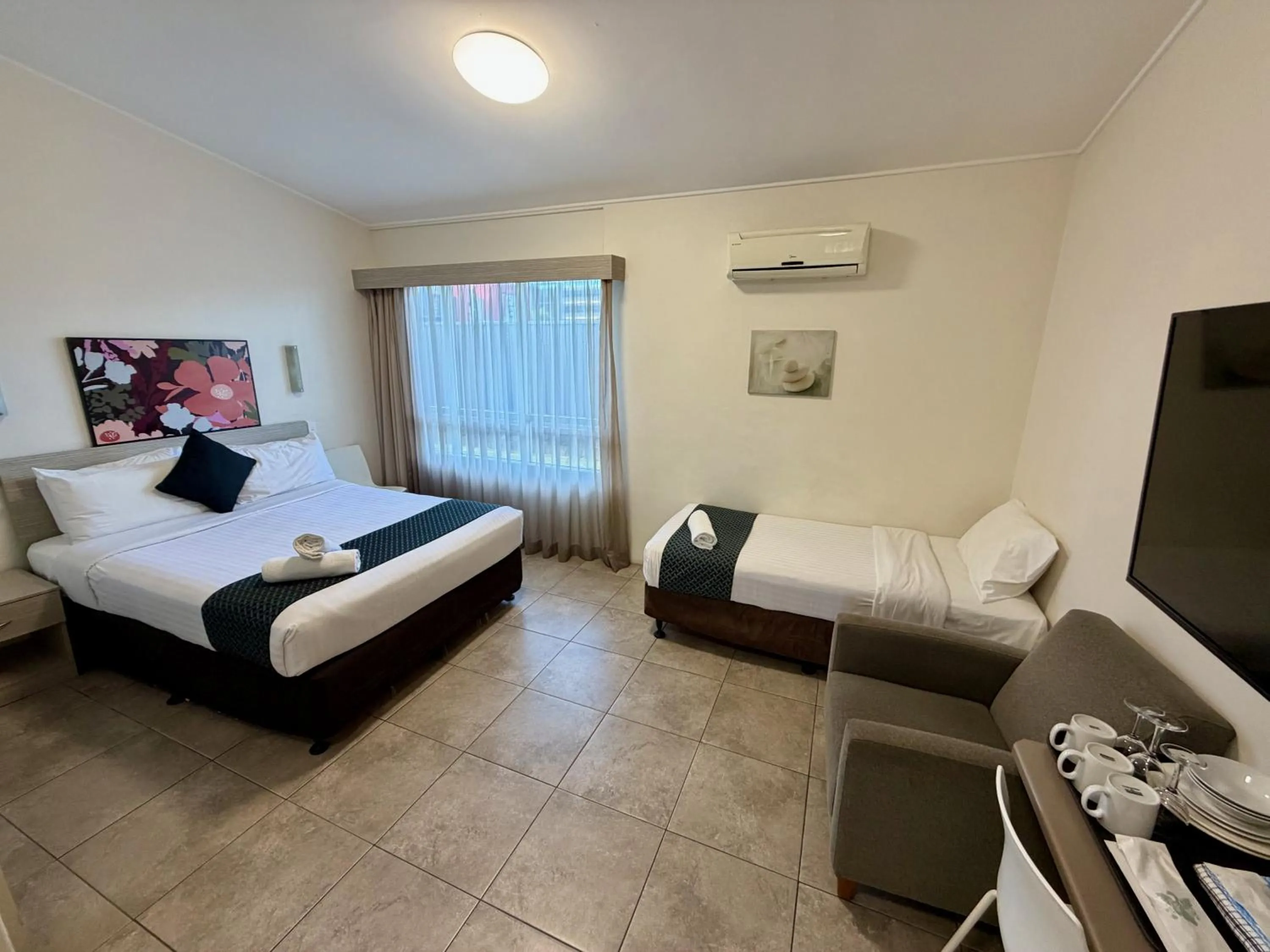Bed in Ashwood Motel