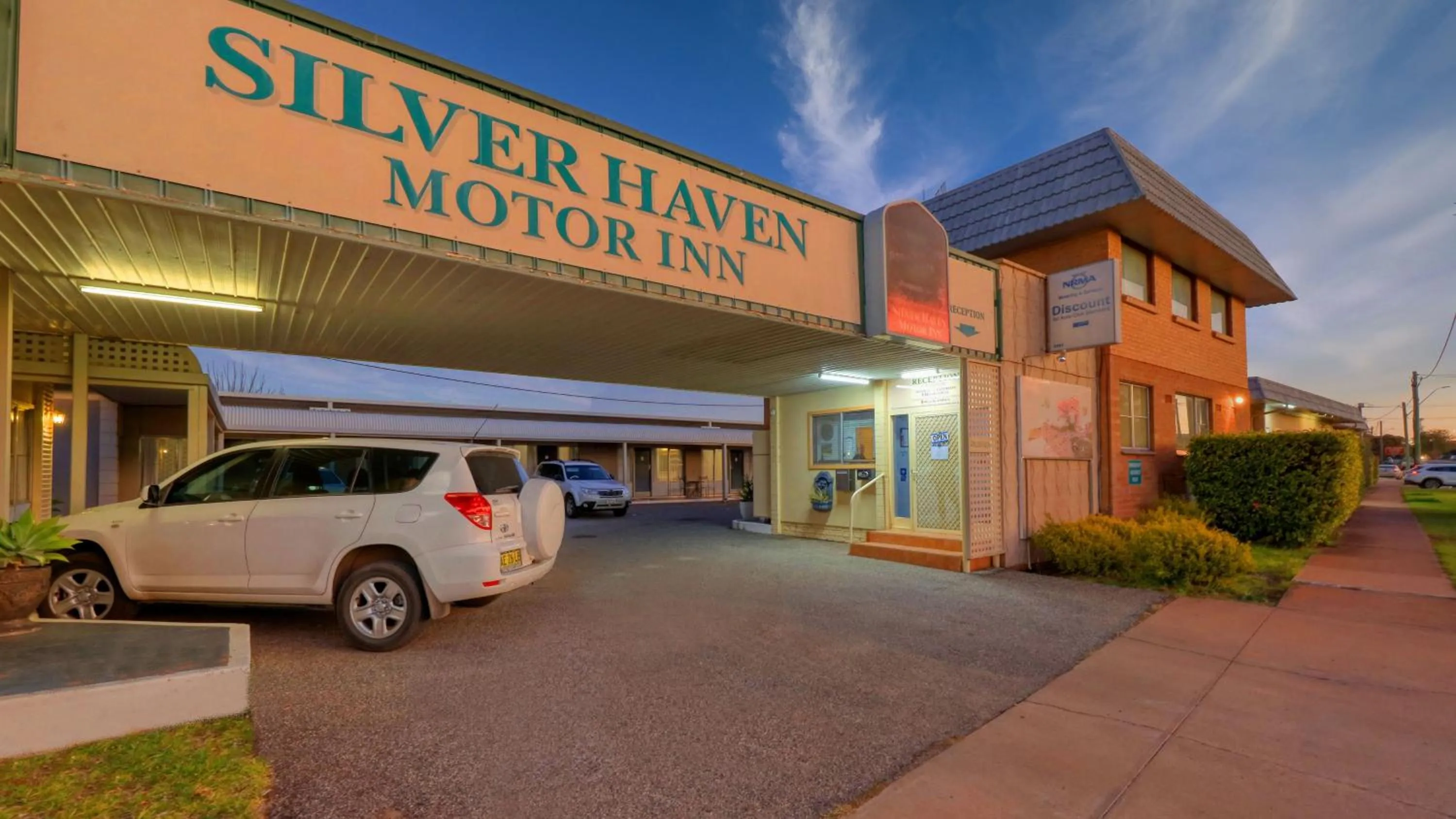 Facade/entrance in Silver Haven Motor Inn