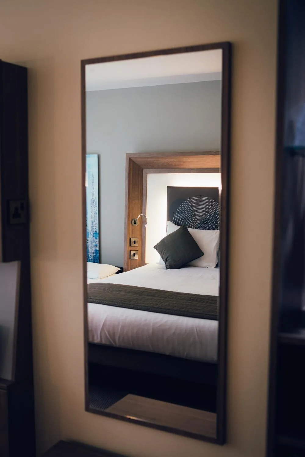 Bed in Novotel Nottingham Derby