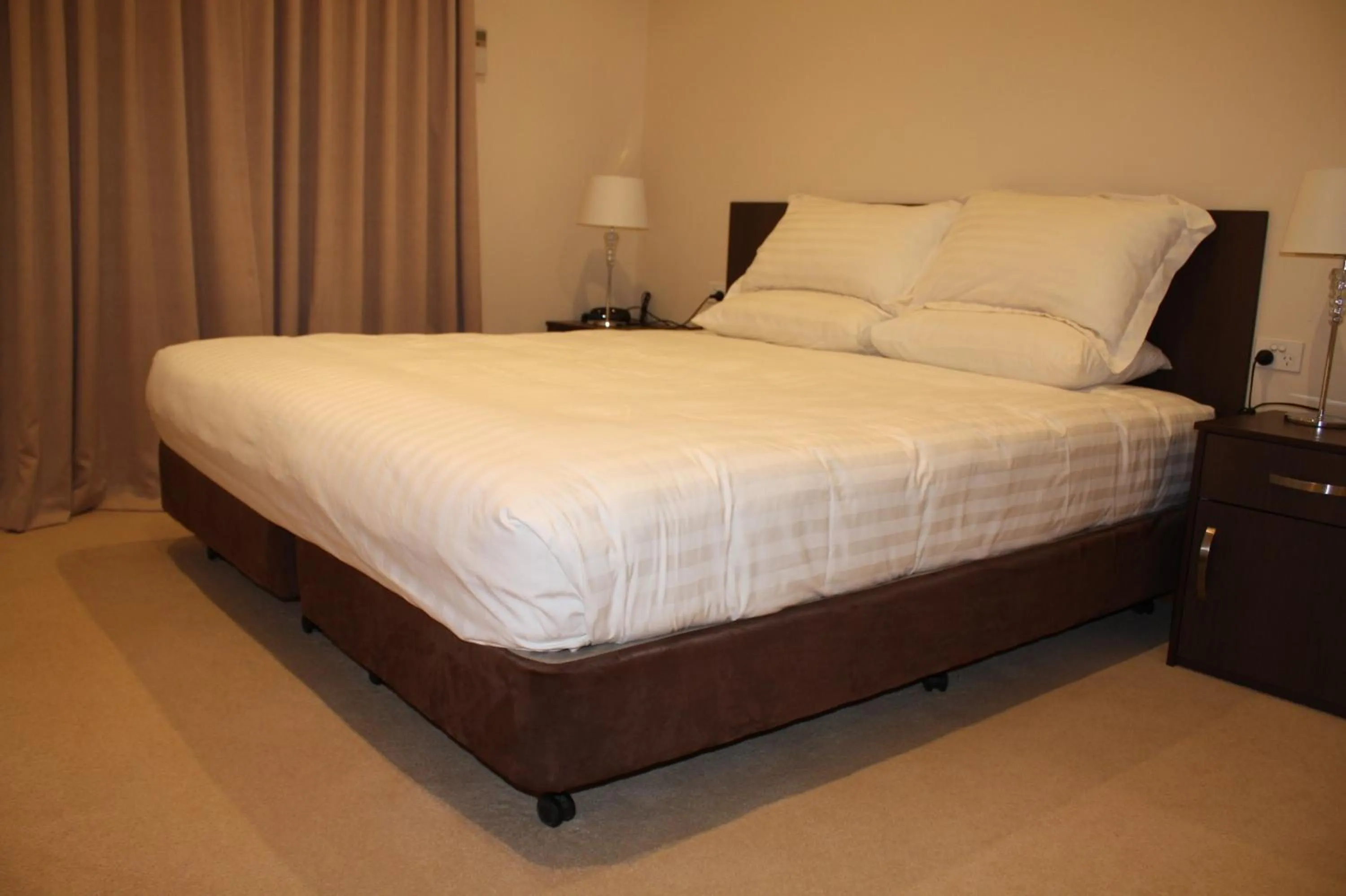 Bedroom, Bed in Stuart Range Outback Resort