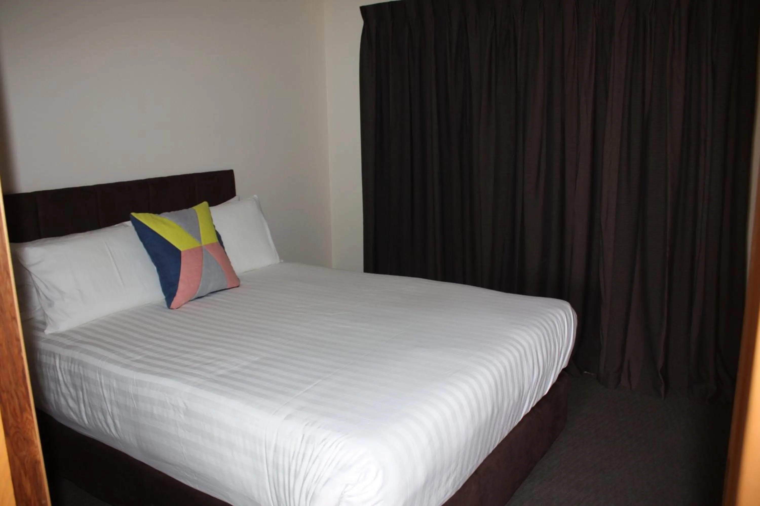 Photo of the whole room, Bed in Stuart Range Outback Resort