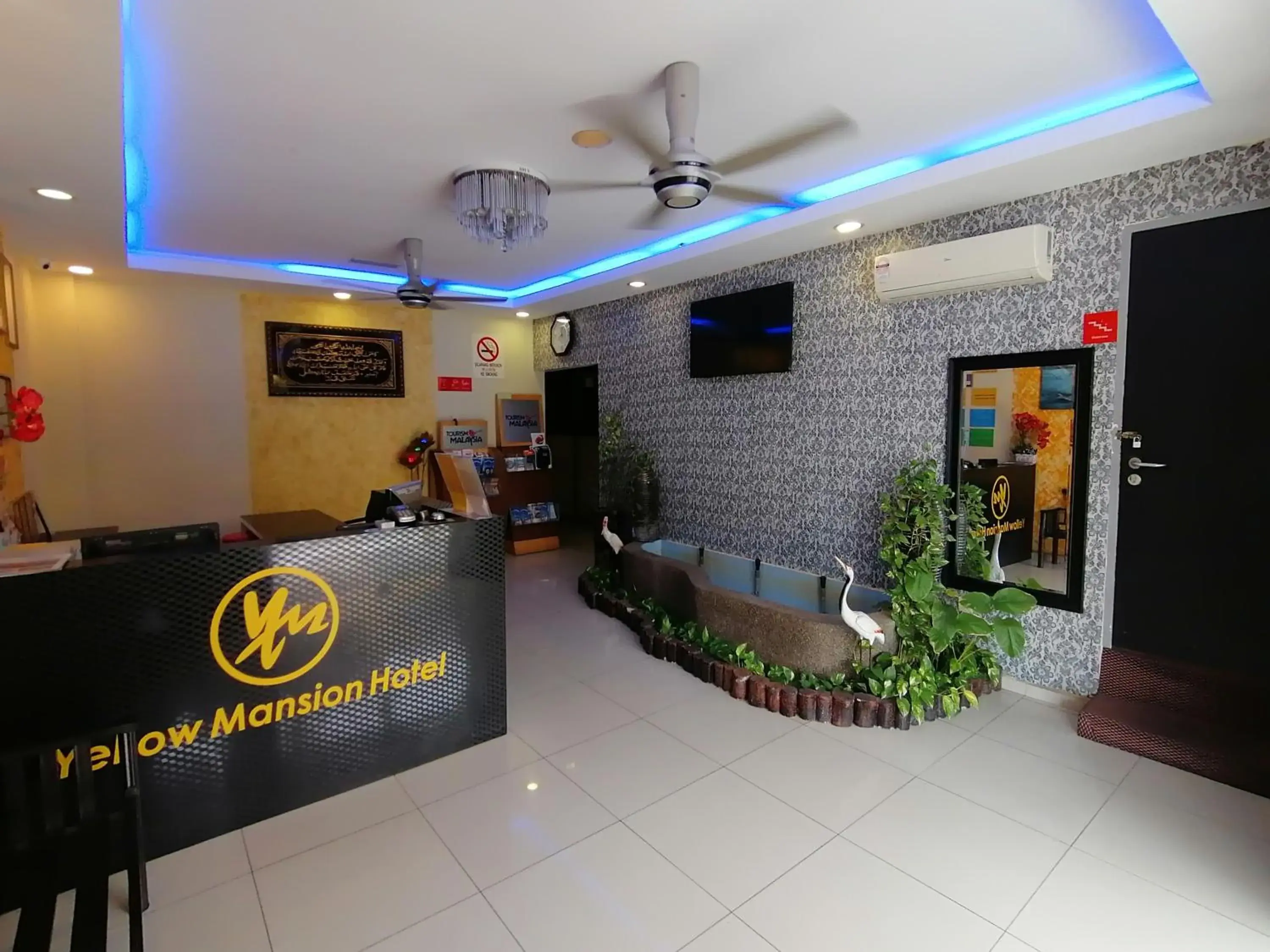 Lobby or reception in Yellow Mansion Hotel Melaka Raya Lobby or reception in Yellow Mansion Hotel Melaka Raya