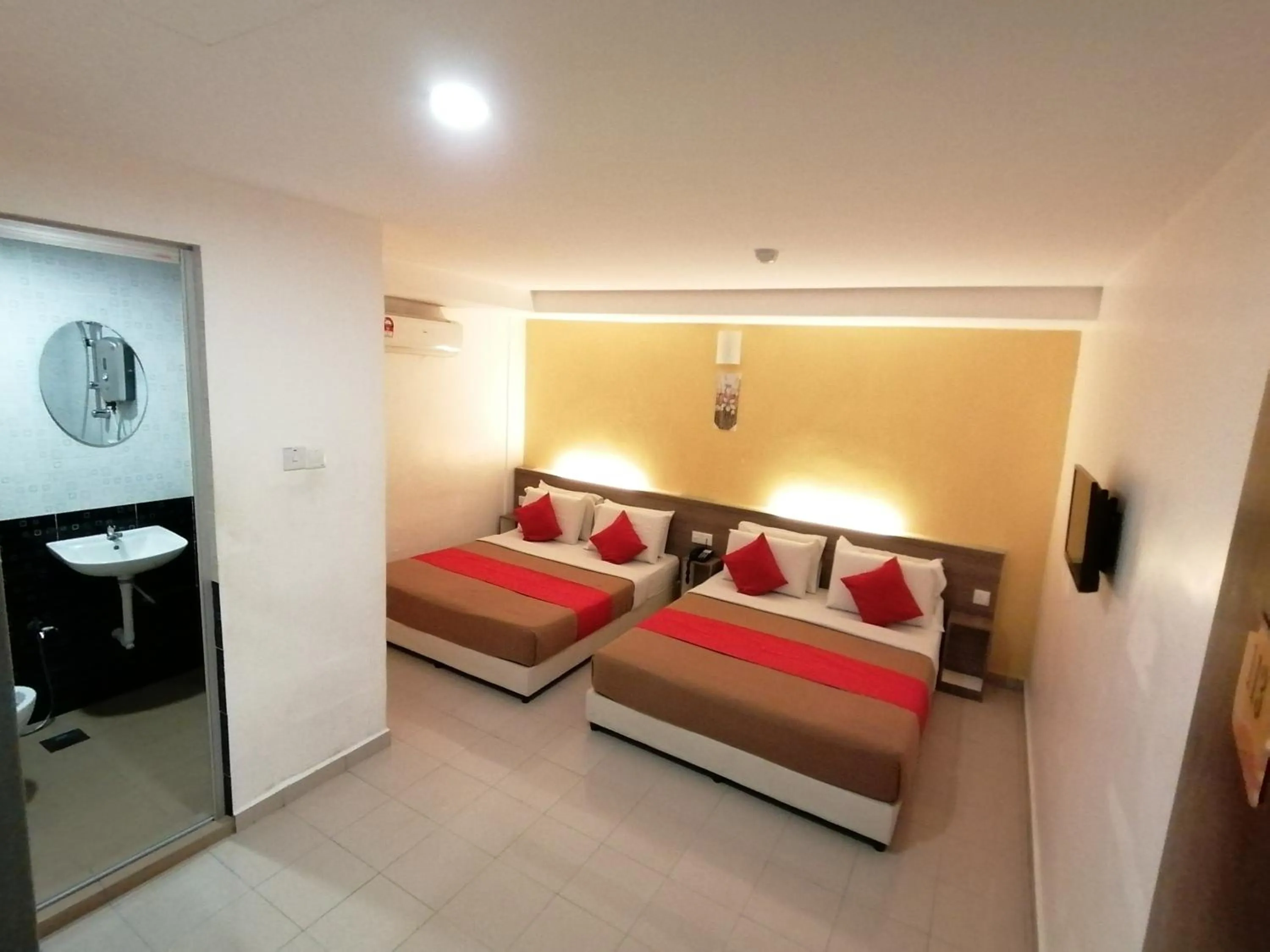 Bedroom, Bed in Yellow Mansion Hotel Melaka Raya