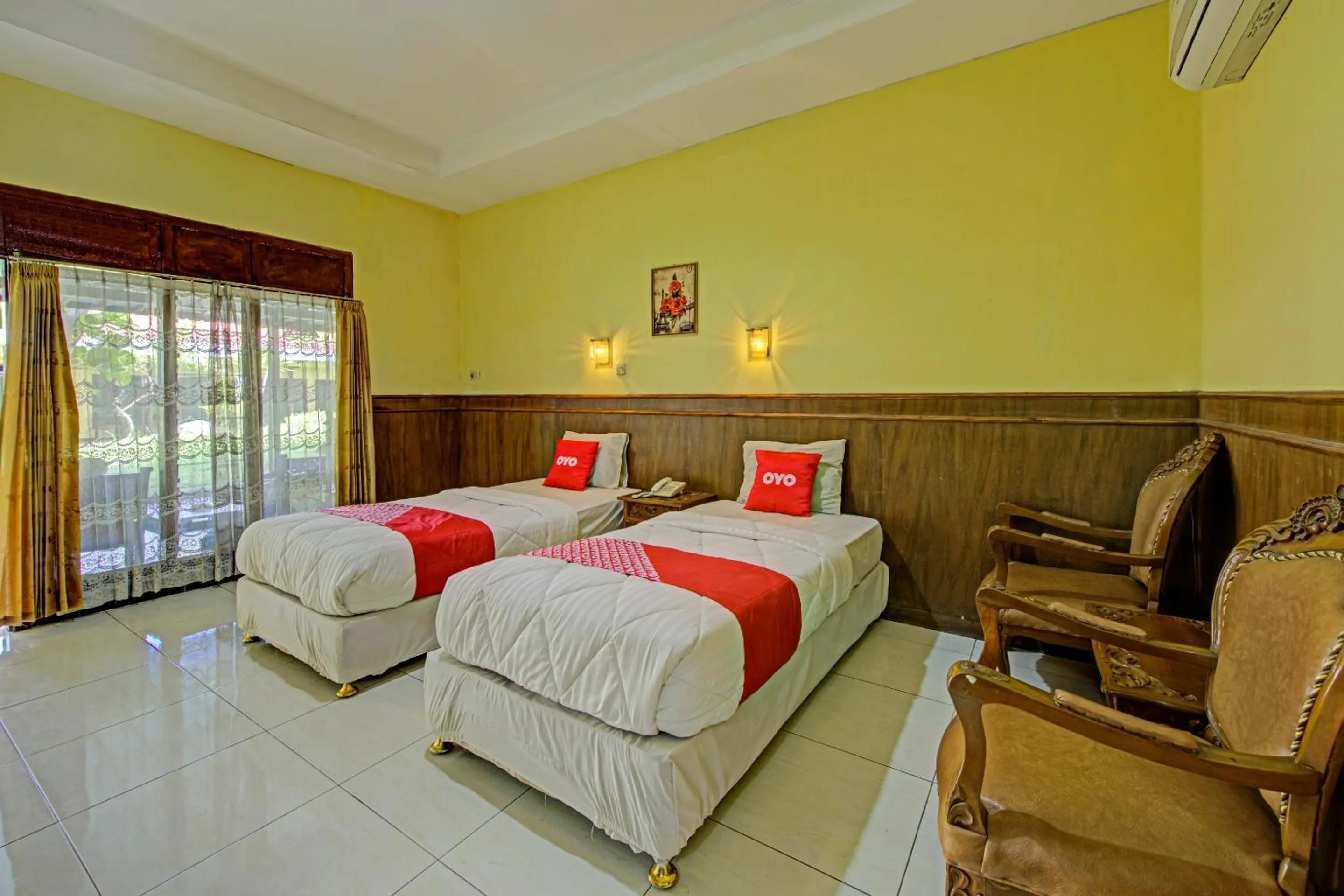 Bedroom in OYO 3934 Hotel Istana