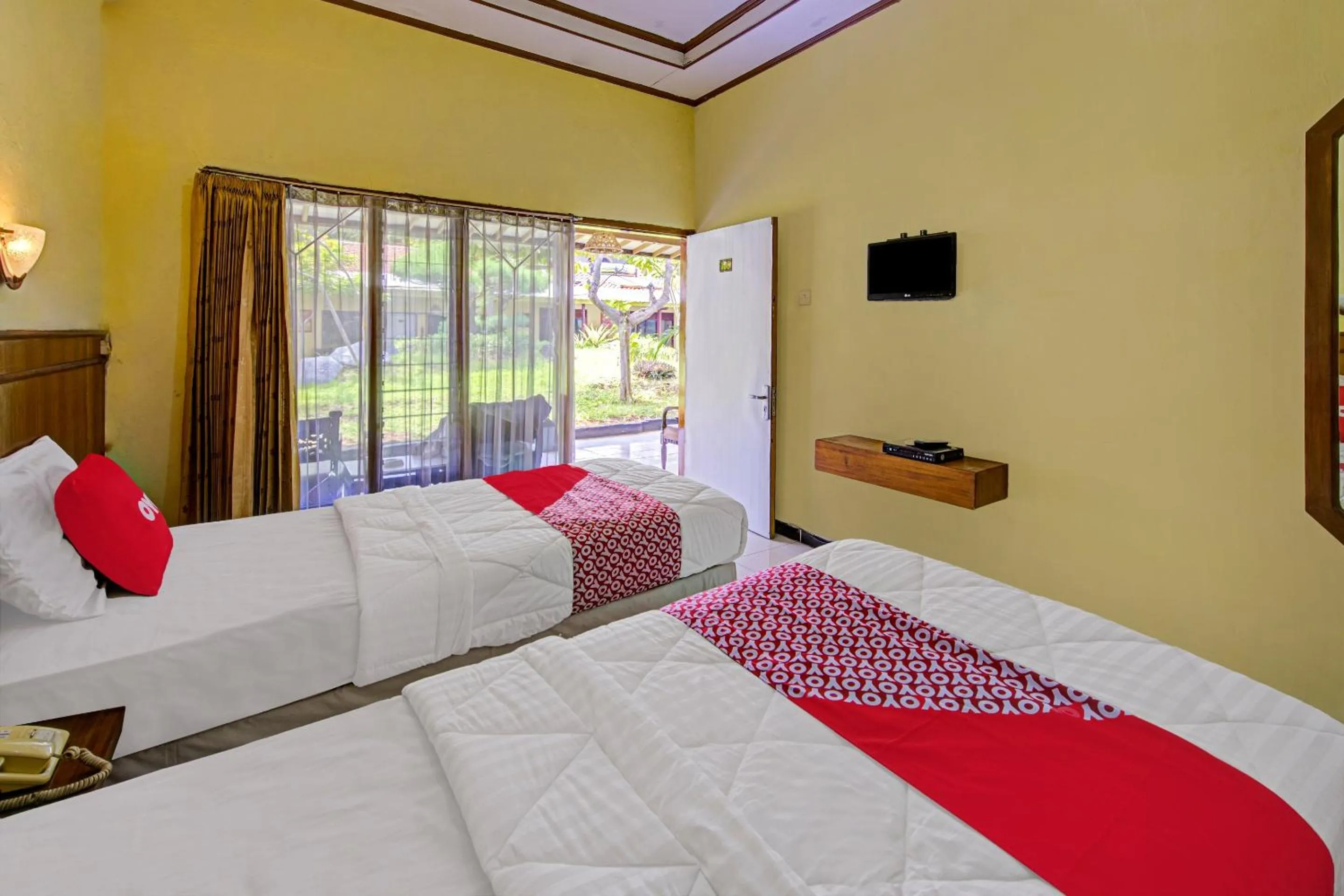 Bedroom in OYO 3934 Hotel Istana