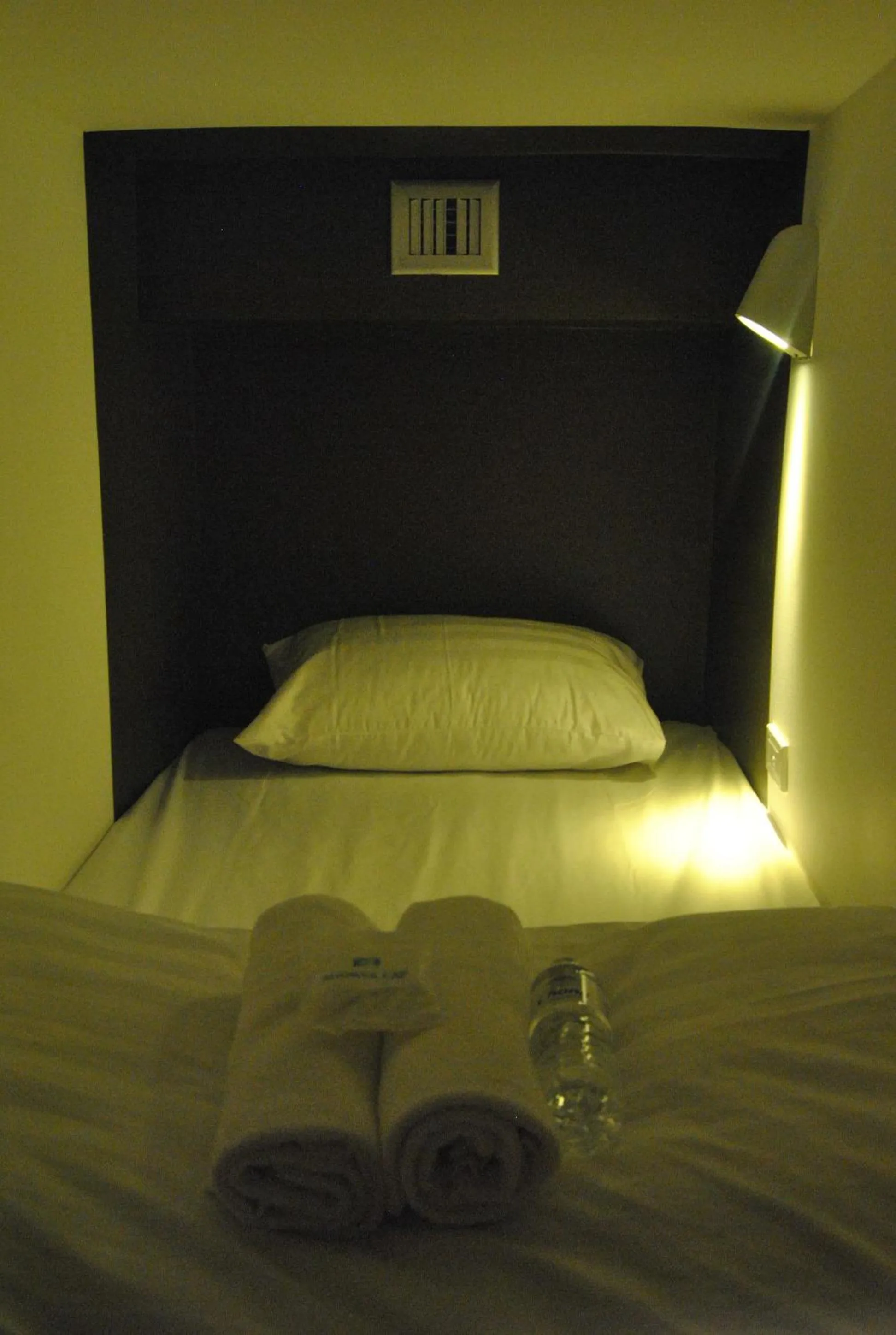 Bed in Capsule Hostel Chiangkhan