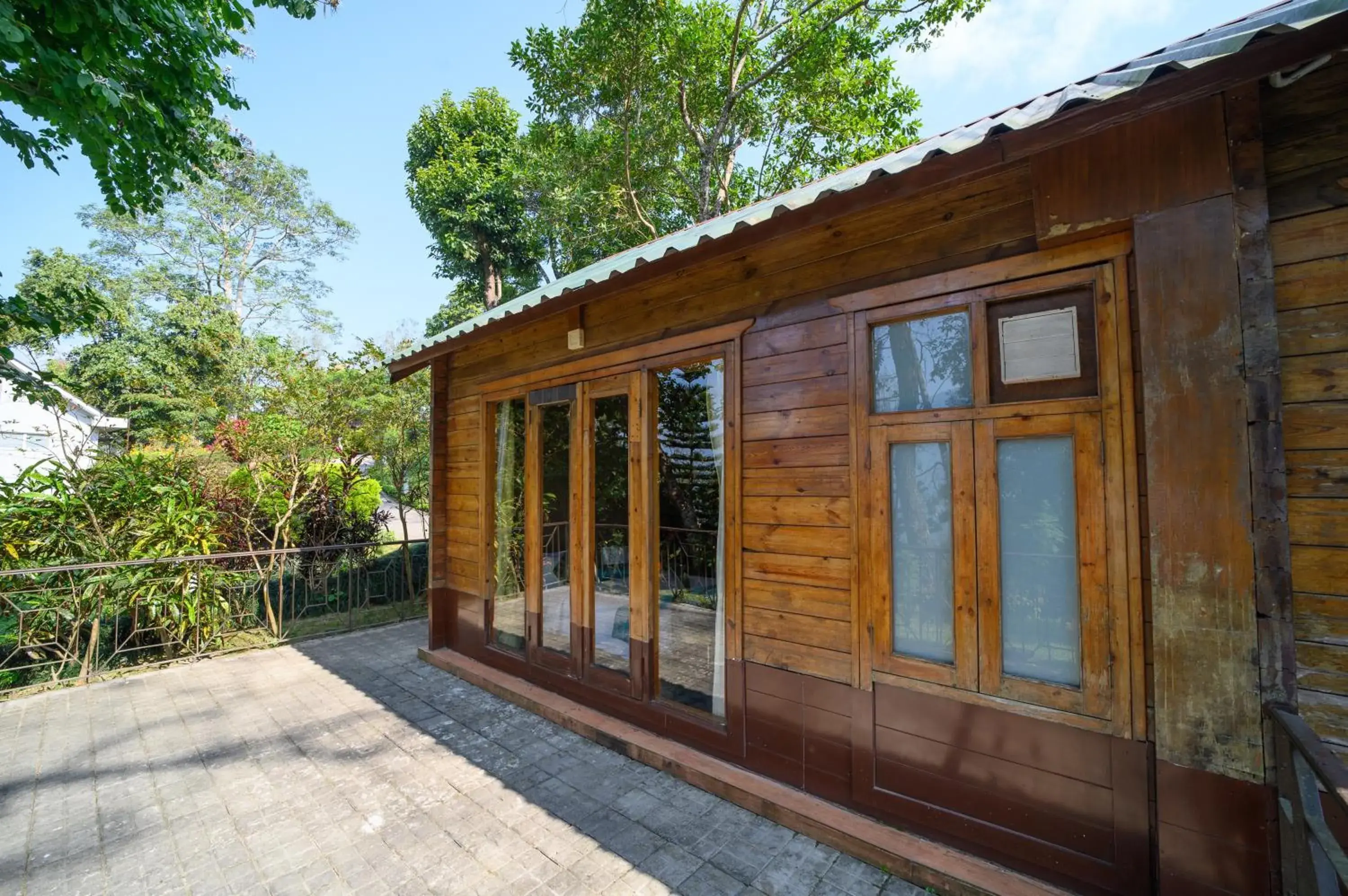 Property building in Sinclairs Retreat Kalimpong Property building in Sinclairs Retreat Kalimpong