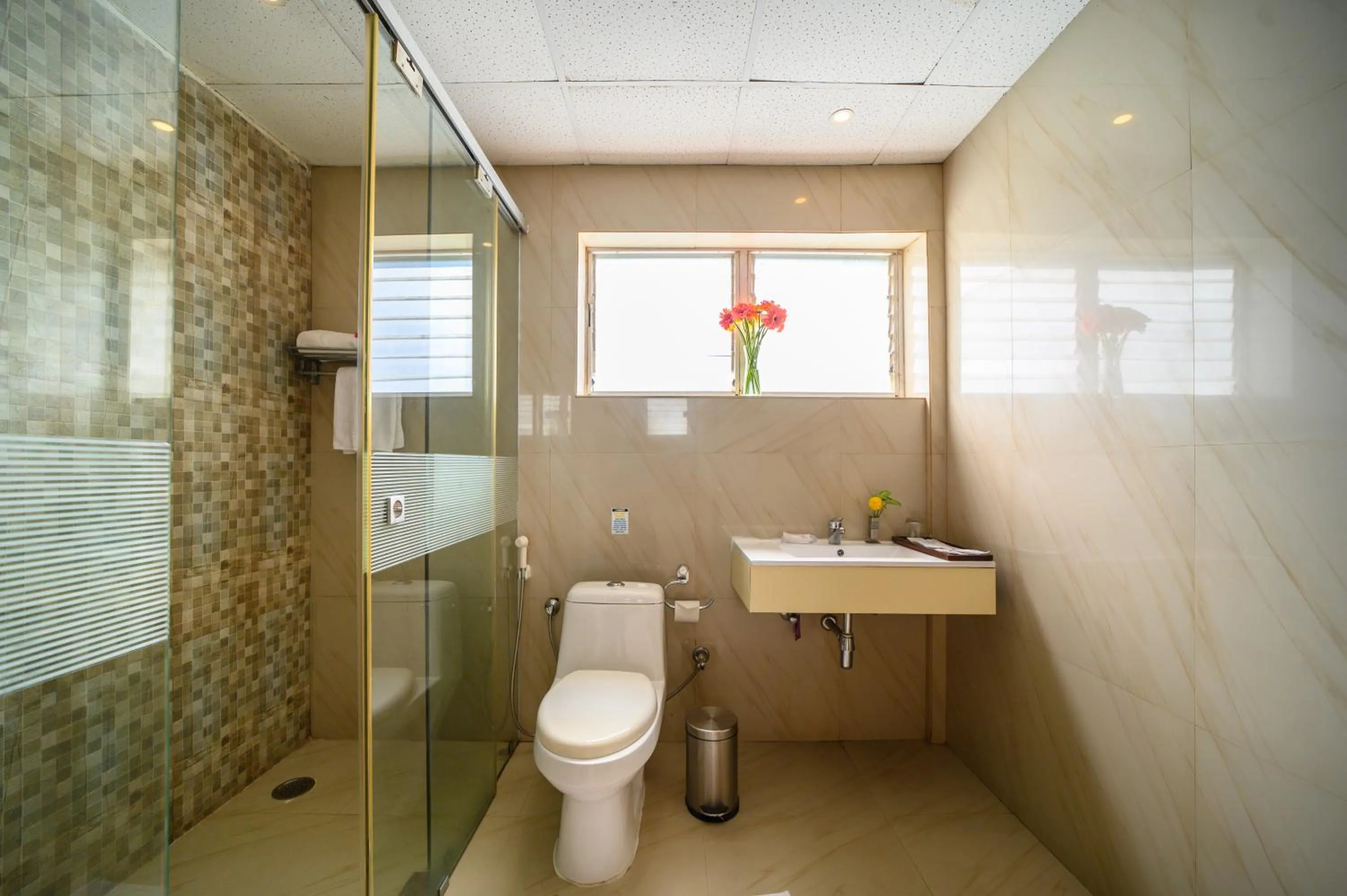 Bathroom in Sinclairs Retreat Kalimpong